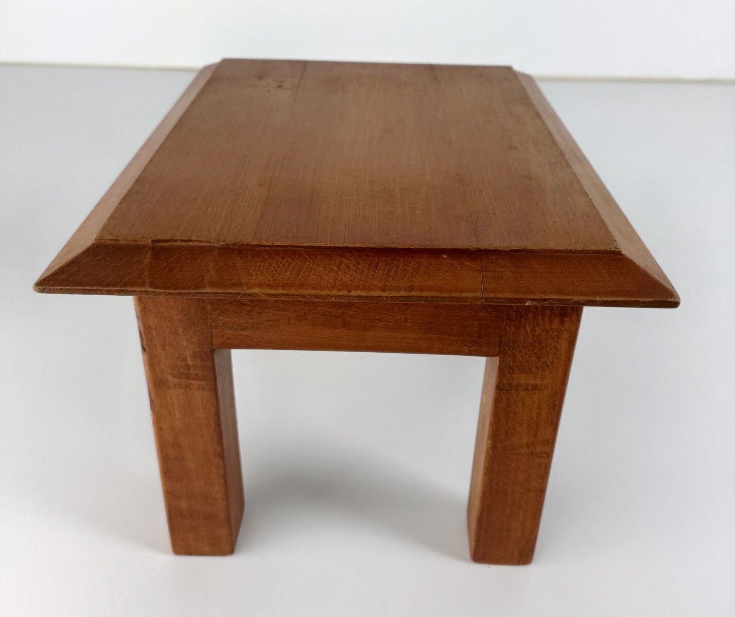 Small Wooden Side Table Foot Rest Barn Style Plant Stand Pedestal Occasional Tab photo 153.0
