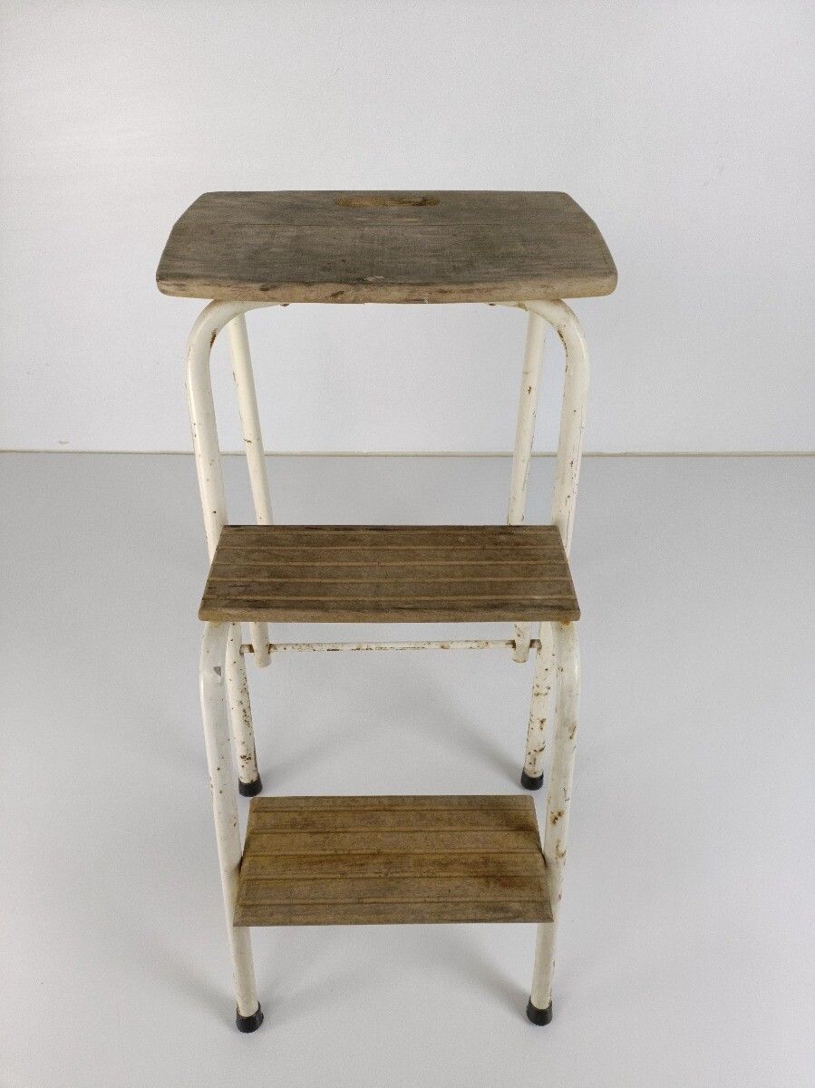 Mid Century Step Ladder Iron Fold Out Steps Kitchen Library Funky Decorative Pla photo vintage