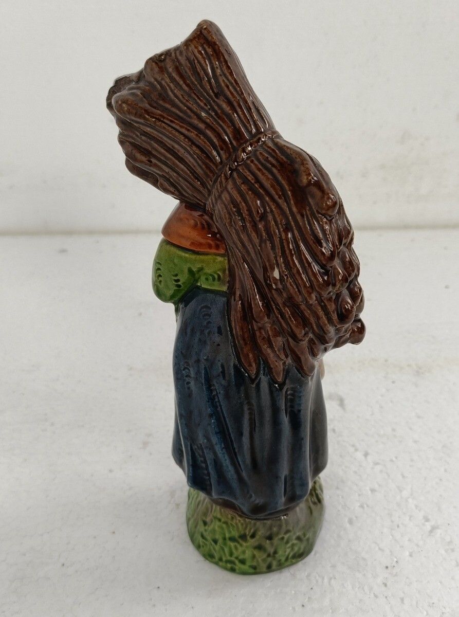 Old Lady With Bunch Of Wood Poterie Flamande Faience Flanders Pottery Glazed photo 65.0