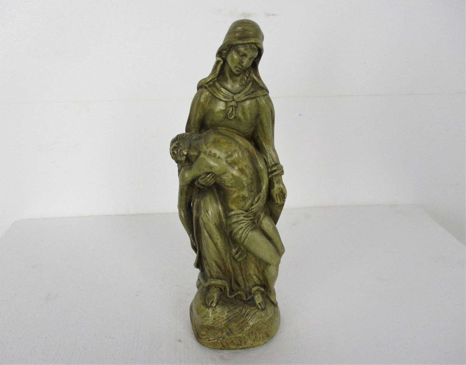 Pieta Statue Jesus Christ Virgin Mary Mother No Sorrow Is Like Mine Plaster Dram photo furniture