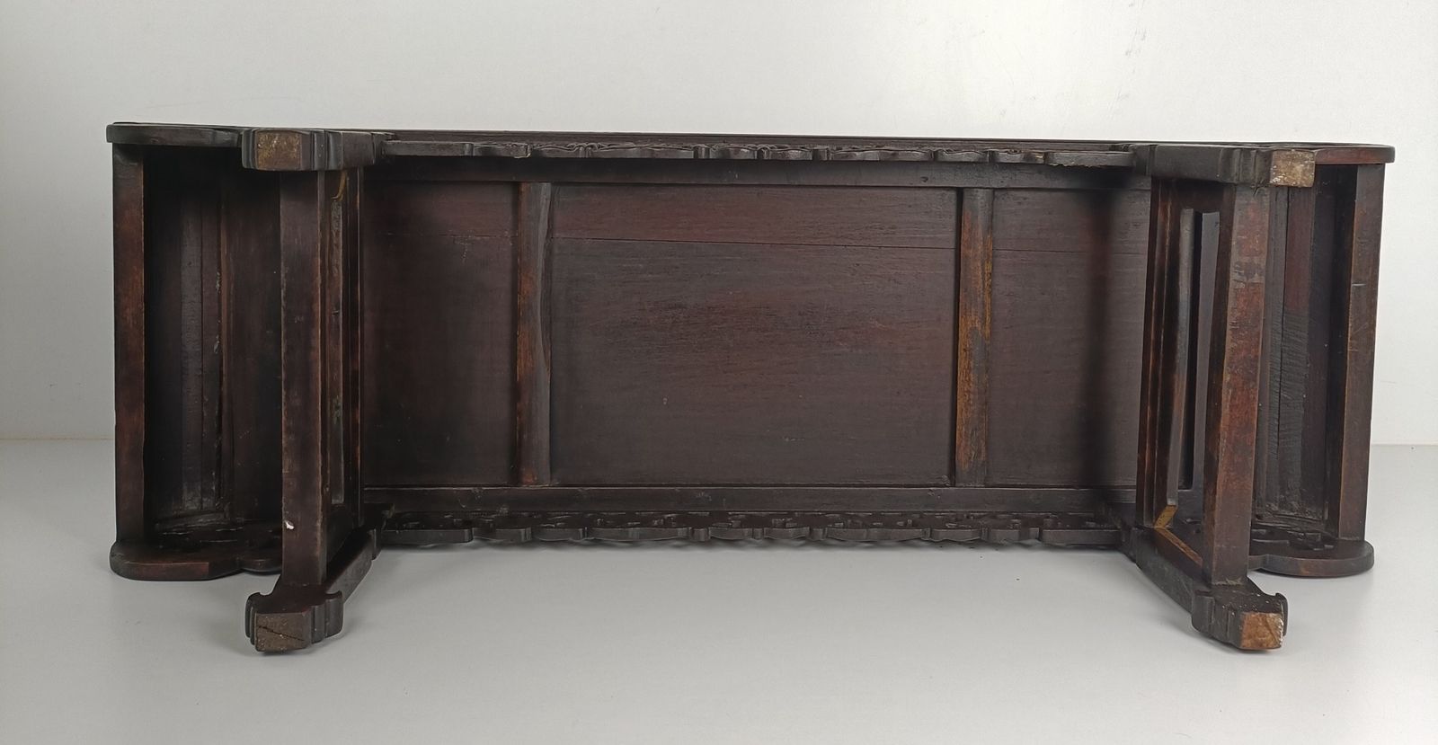 Furniture Exquisite Antique Chinese Hand Carved Wooden Ornate Kang Coffee Table Rectangula photo