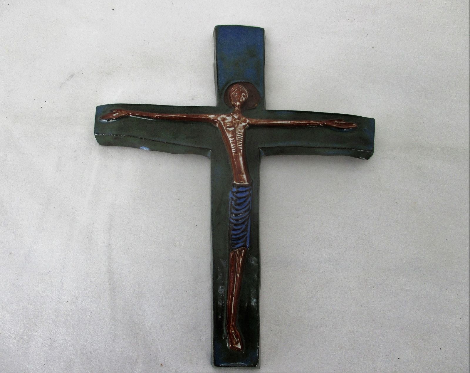 Large Modernist Mid Century Design Ceramic Modern Crucifix Ceramic Jesus Christ photo Art