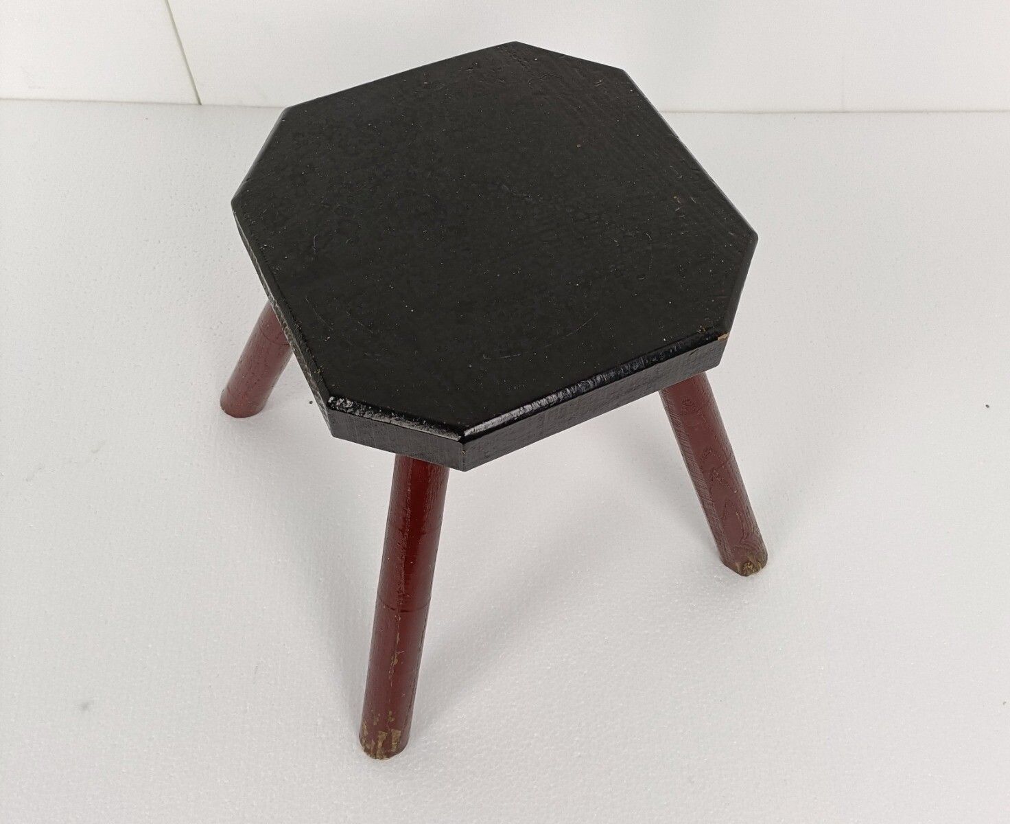 Old Milk Milking Stool Farmhouse Country Barn Style  Display Table Pedestal Plan photo vintage