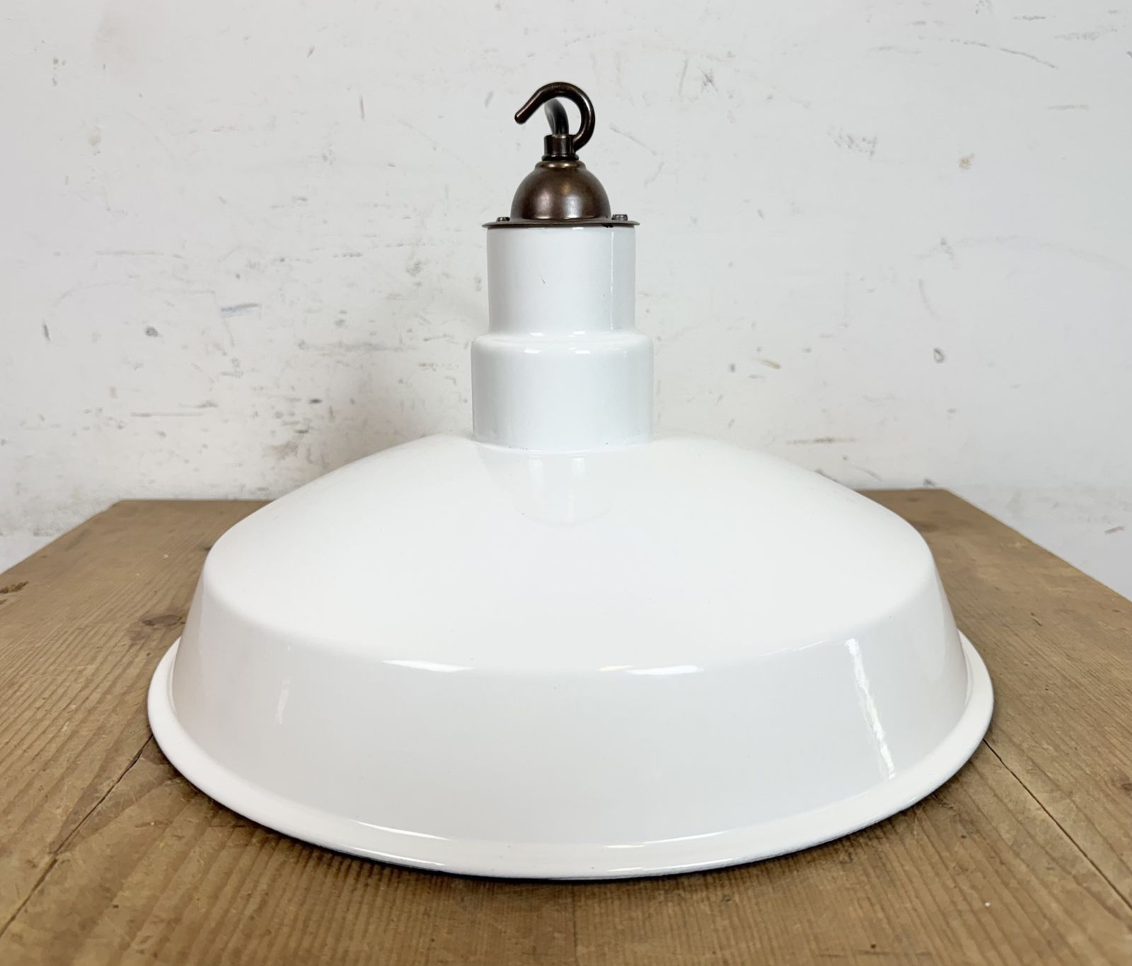 Industrial White Enamel Factory Pendant Lamp From Quadrangle Mfg. Co., 1960s, 5x photo for sale