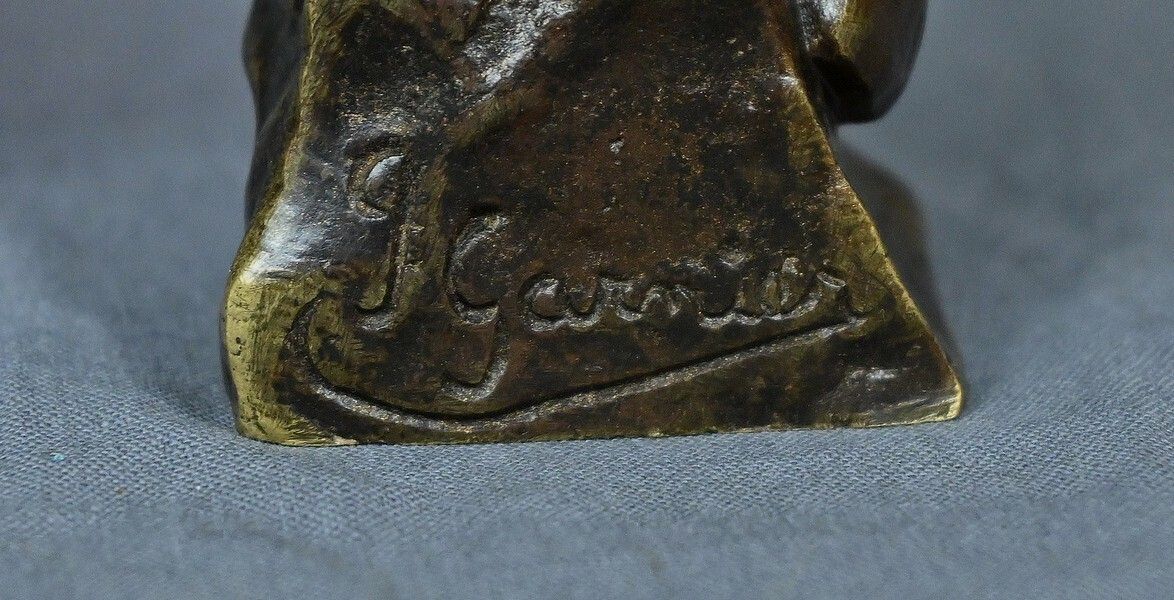 photo vinterior Pair Of Bronze Busts “The Stone Age & The Iron Age” Signed J. Garnier – Late 19th Century