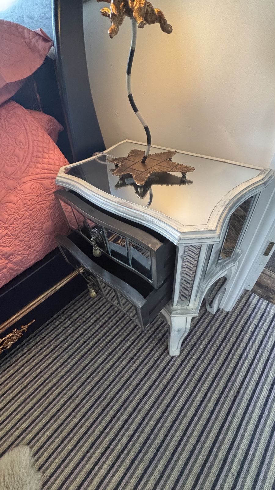 French Part Mirrored And Painted Bedside Drawers/Nightstand photo 275.0