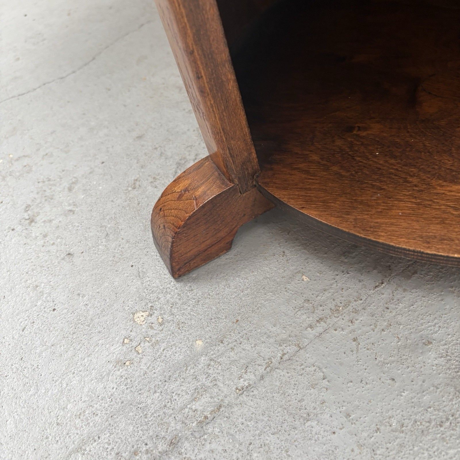 480.0 Art Deco Matched Walnut Veneer Barrel Pedestal Coffee Side Table photo