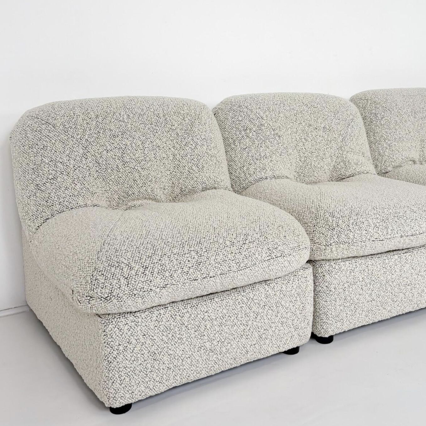 Contemporary Set Of 5 Armchairs, Boucle Fabric, Italy photo vinterior