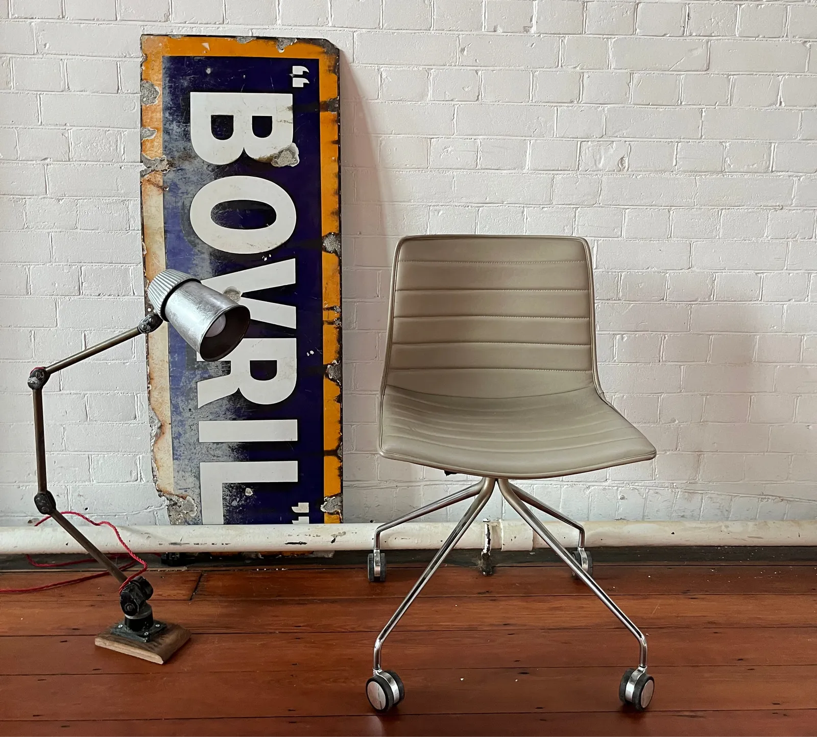 Arper Catifa 46 Studio / Office Chairs Mushroom Leather