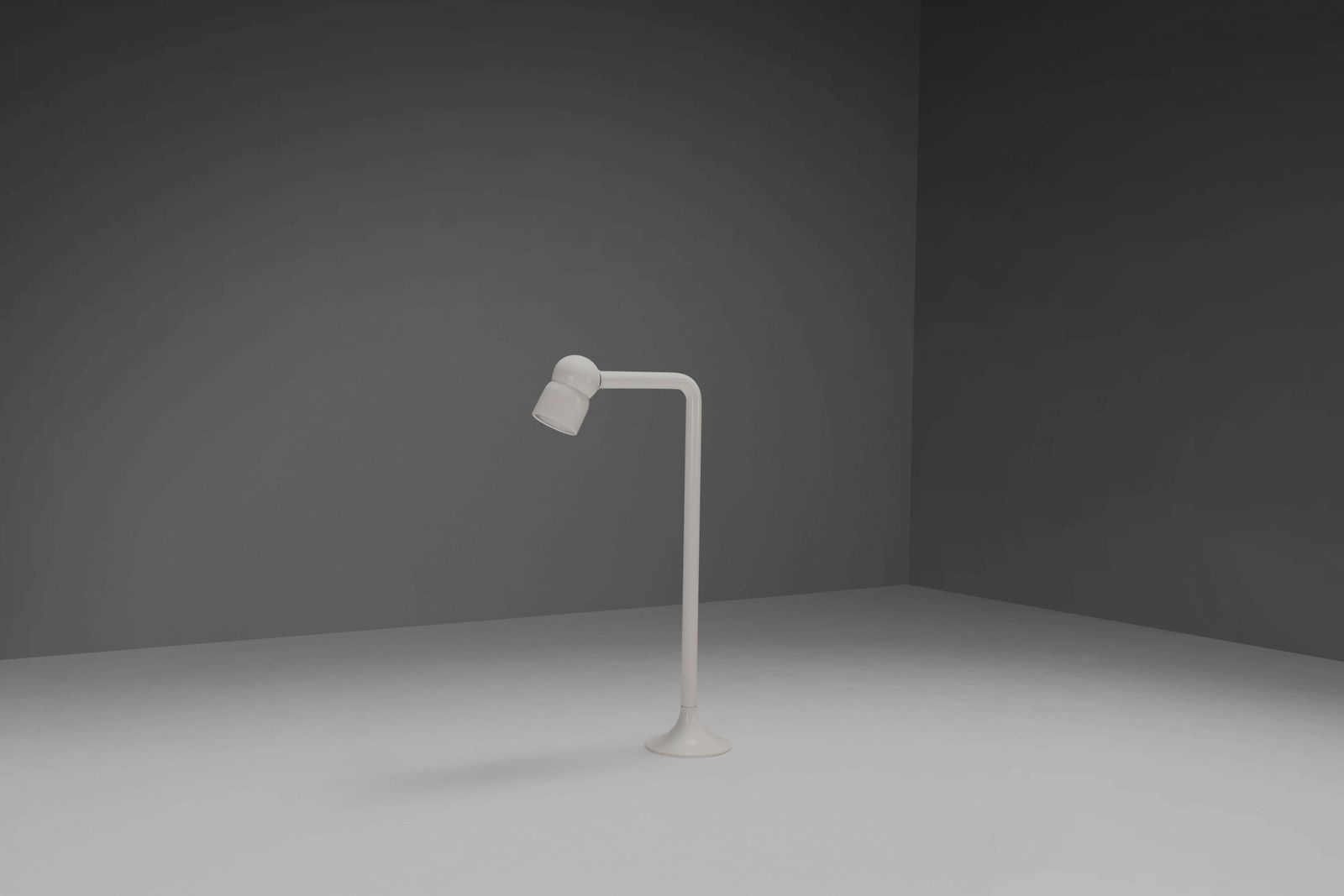Rare ‘Robot’ Floor Lamp By Elio Martinelli For Martinelli Luce, Italy, 1965 photo furniture