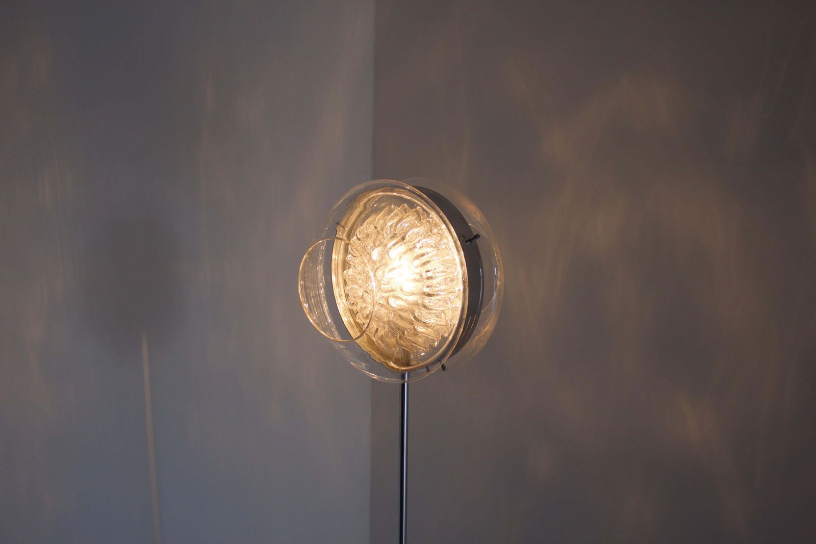 Vintage Italian ‘Eye’ Floor Lamp, Chrome, Murano Glass And Marble, 1970s photo vintage