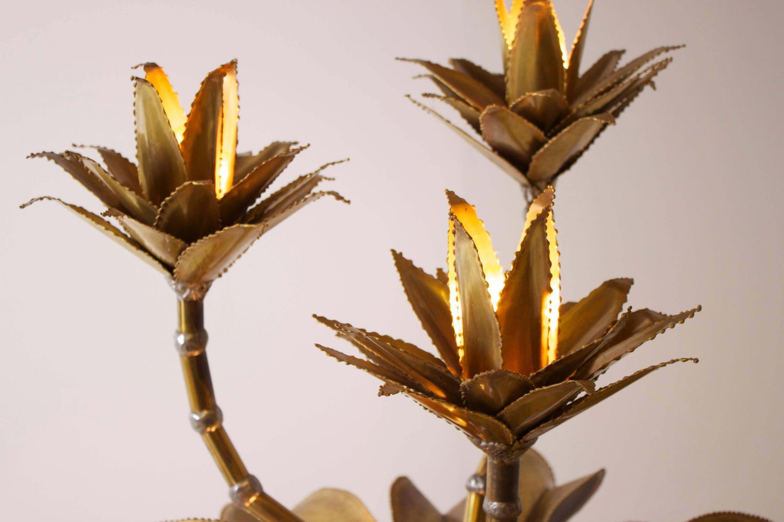 Mid Century Hollywood Regecy Brass Maison Jansen Light Table Lamp Flower Leaves photo vinterior