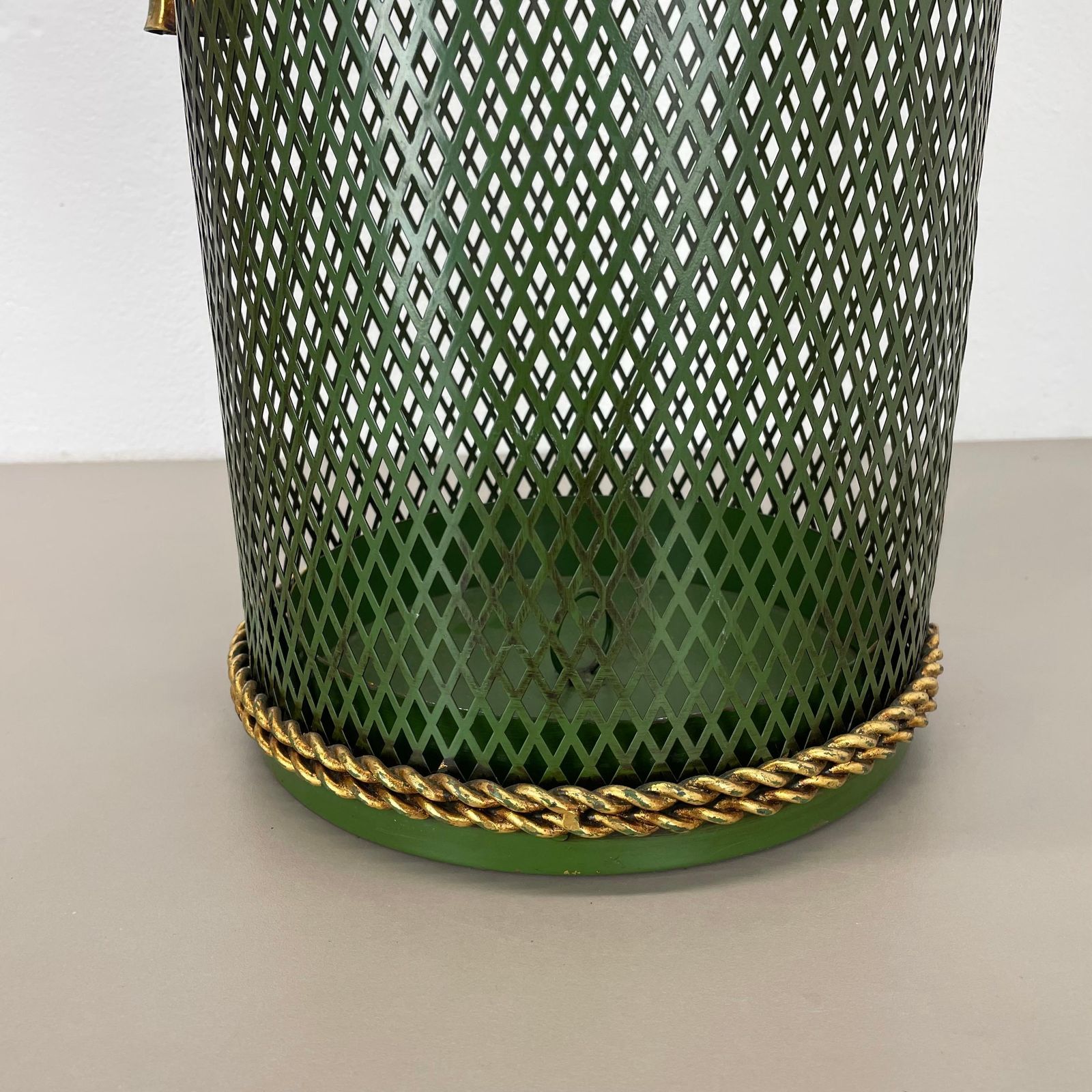 1041.0 Hollywood Regency Gilded Metal Umbrella Stand By Li Puma, Firenze, Italy, 1950s photo