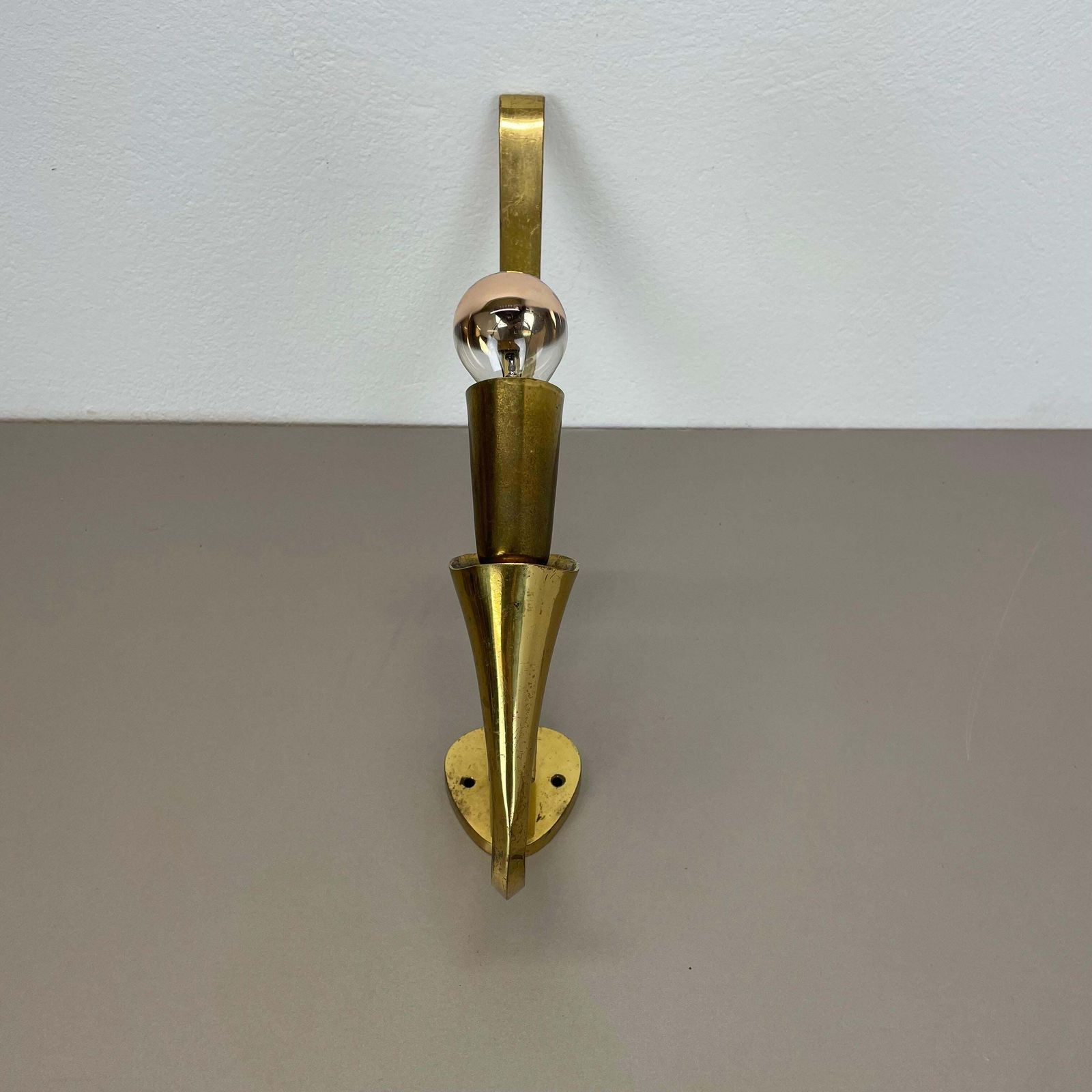Rare Minimalist 41cm Brass Stilnovo Style Theatre Wall Light Sconce, Italy 1950s photo 879.0
