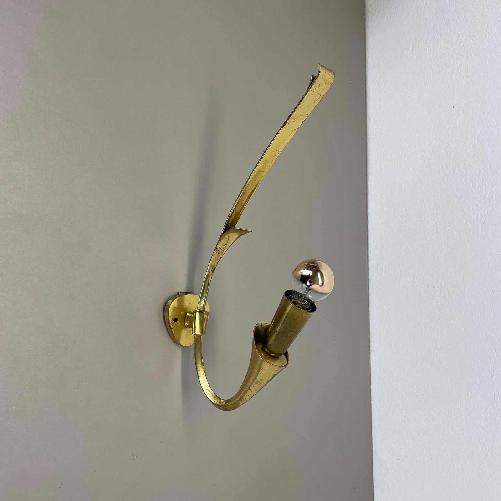photo for sale Rare Minimalist 41cm Brass Stilnovo Style Theatre Wall Light Sconce, Italy 1950s