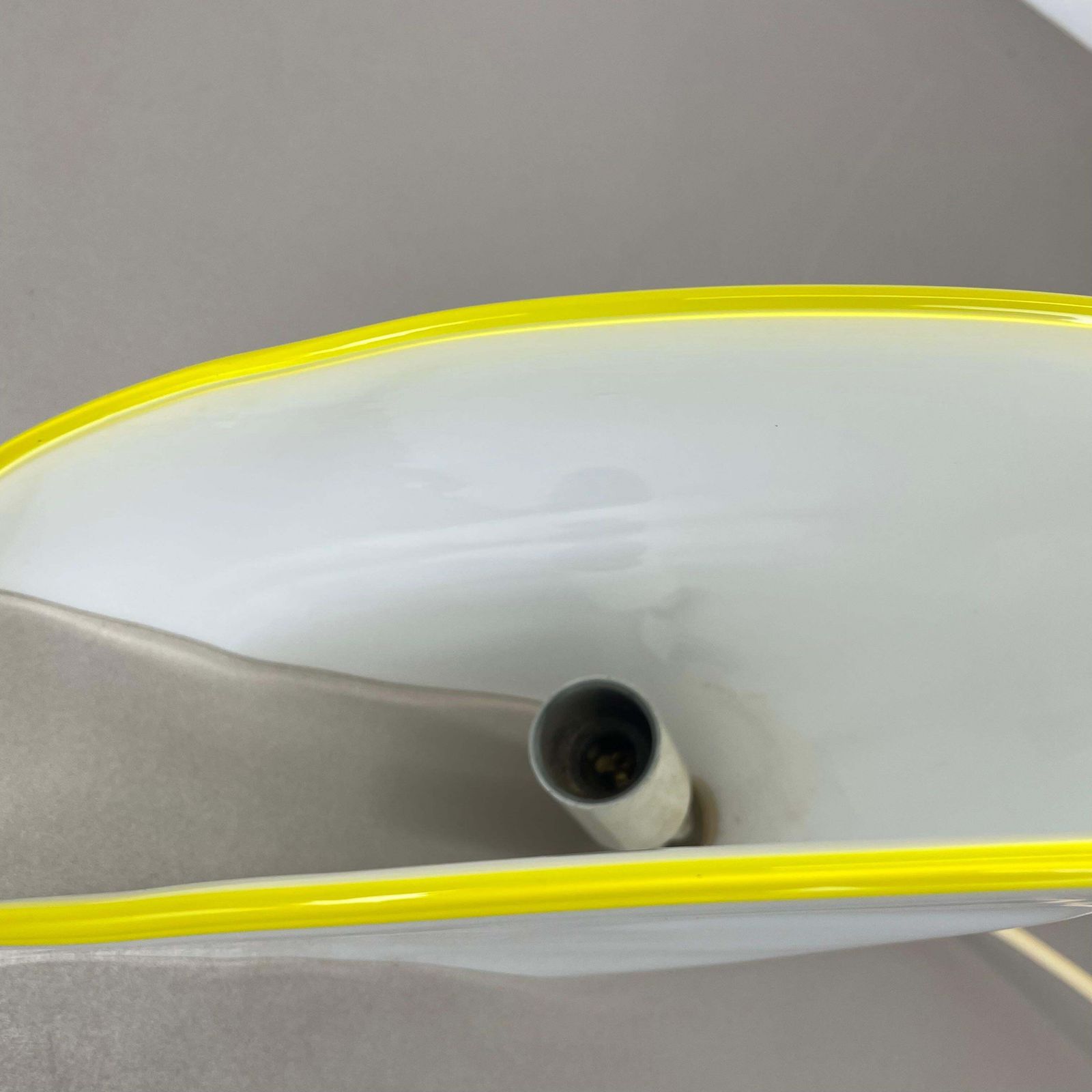 photo furniture Minimalist White And Yellow Murano Glass Table Light By De Majo, Italy 1970s