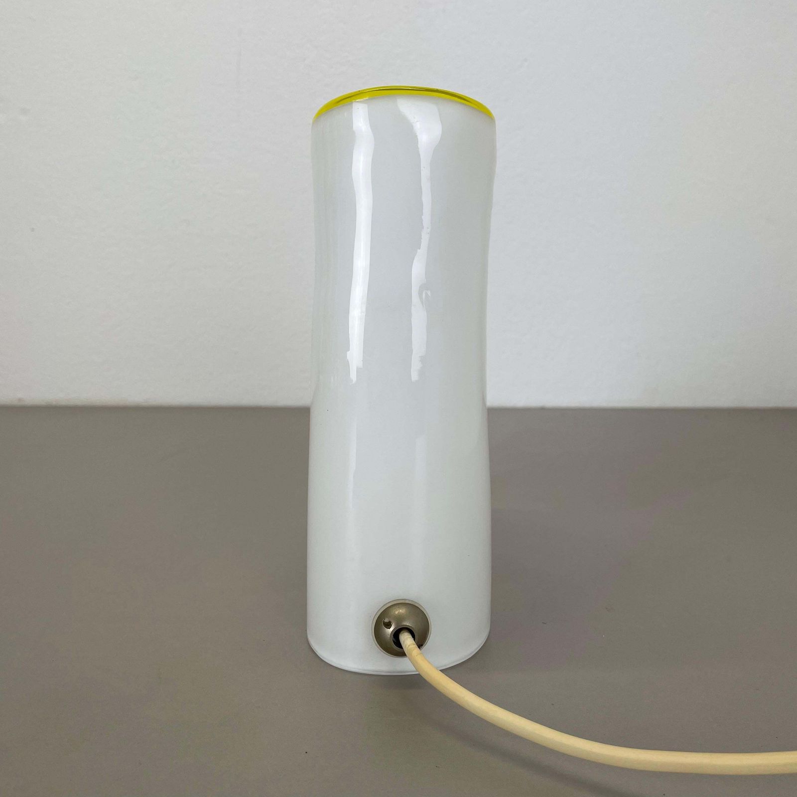 photo vinterior Minimalist White And Yellow Murano Glass Table Light By De Majo, Italy 1970s