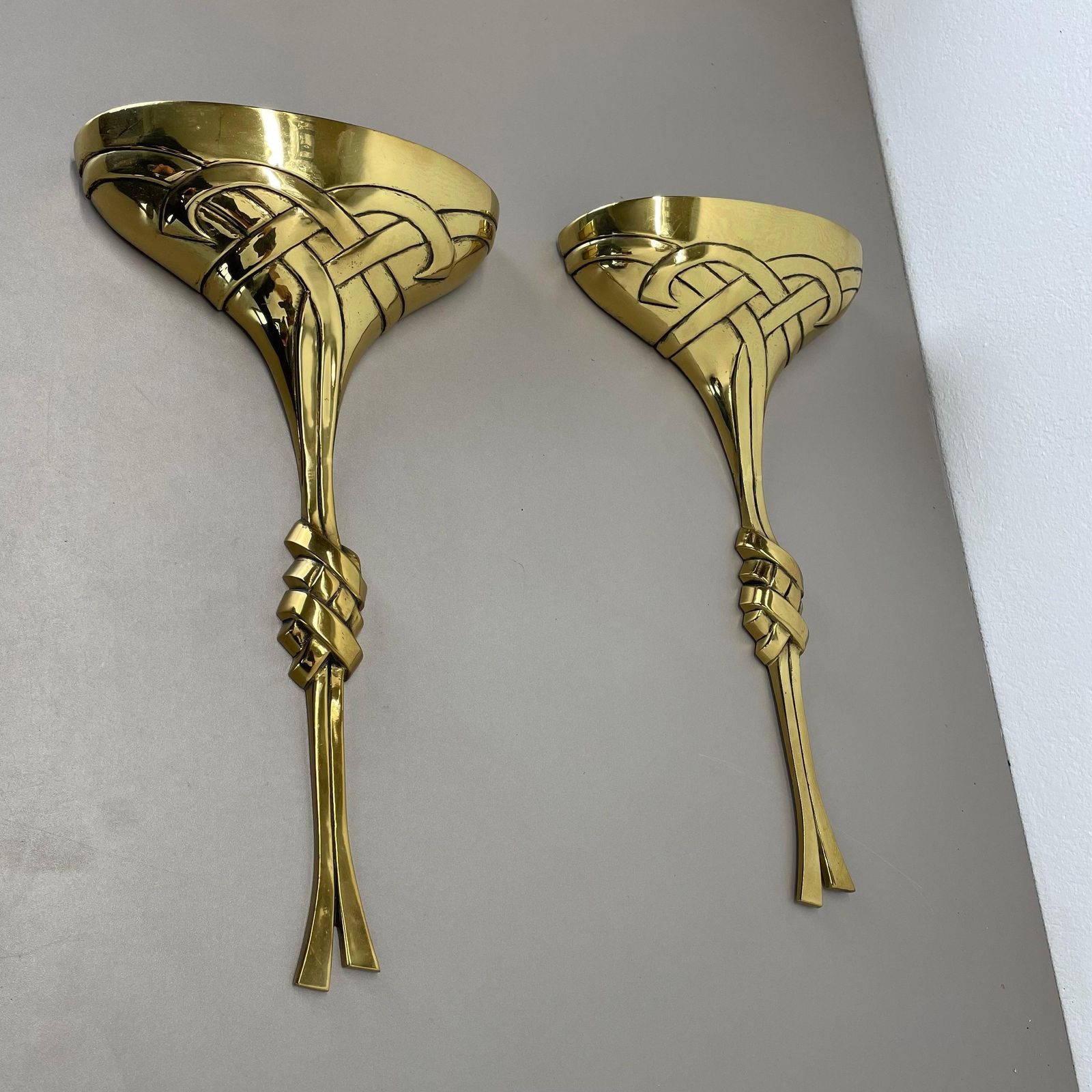 photo vintage Set Of 2 Xxl 48cm Floral Brass Wall Light Sconces By C.S. Arte, Italy 1980s