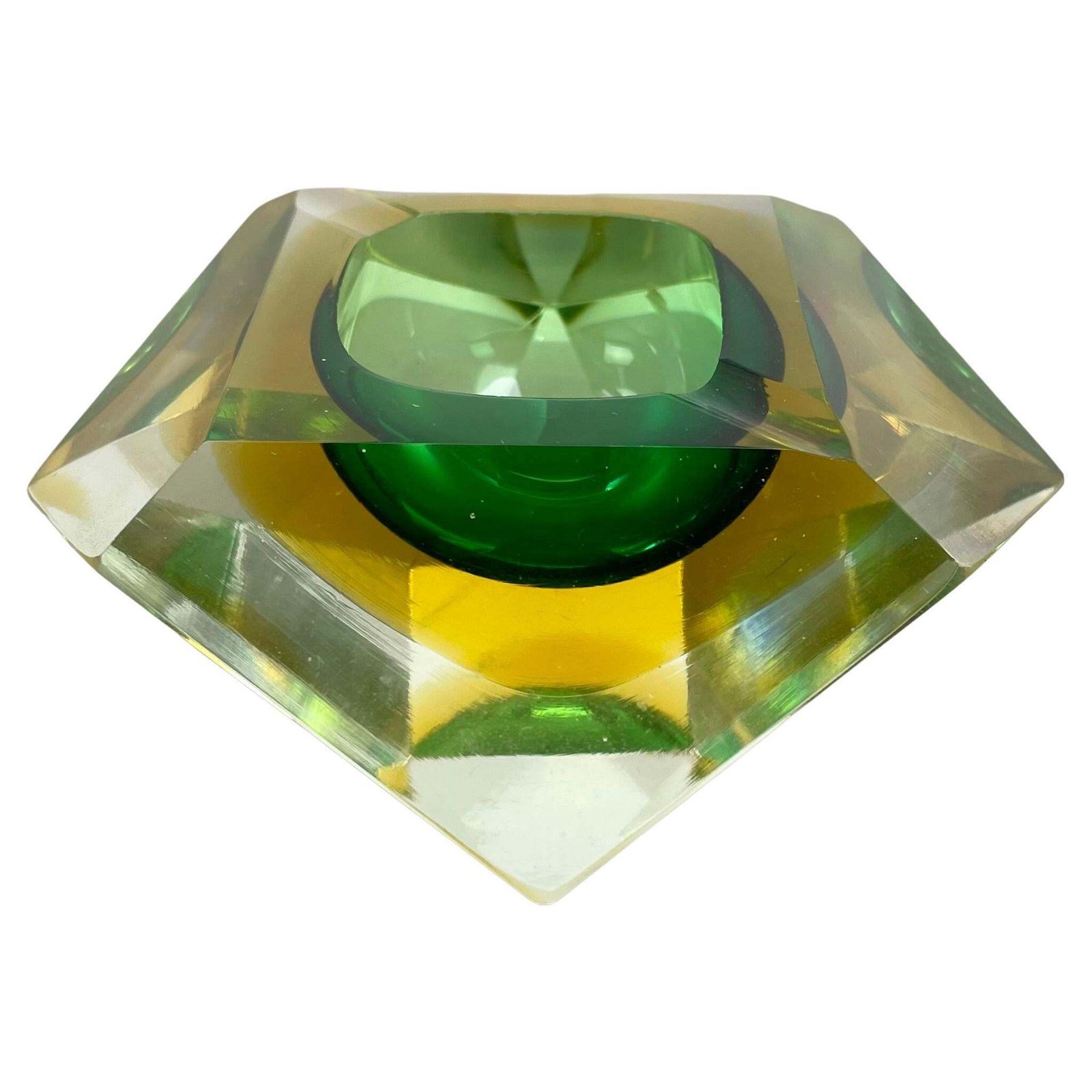 Murano Glass Faceted "Diamond" Sommerso Bowl Element Ashtray Murano Italy, 1970s