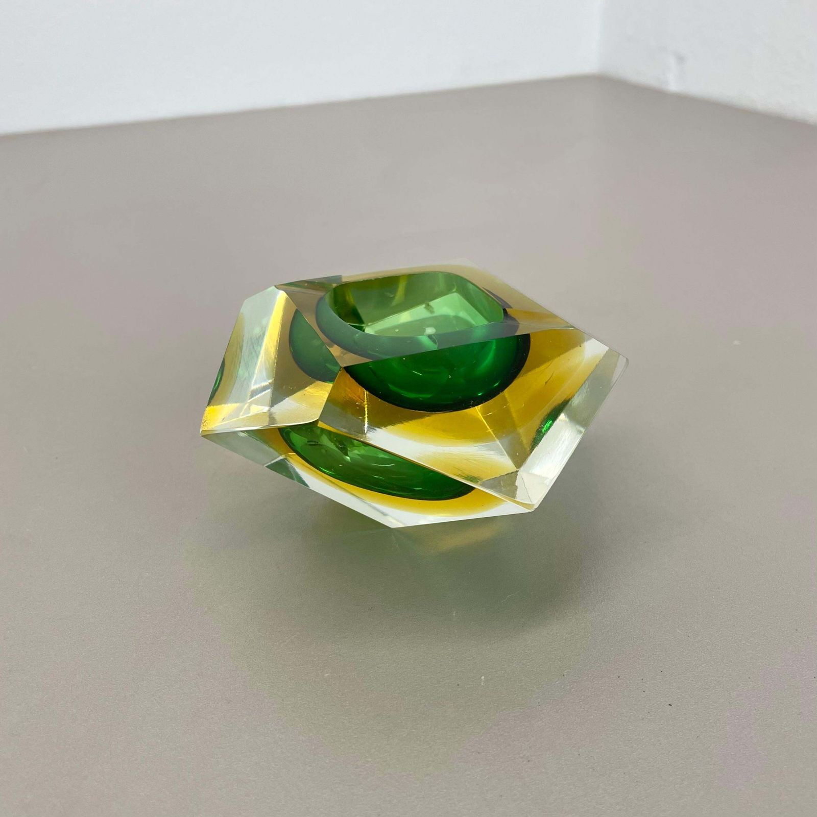 Murano Glass Faceted "Diamond" Sommerso Bowl Element Ashtray Murano Italy, 1970s photo furniture