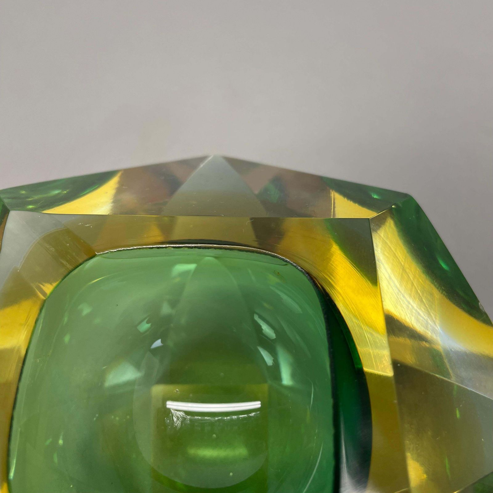 Murano Glass Faceted "Diamond" Sommerso Bowl Element Ashtray Murano Italy, 1970s photo buy