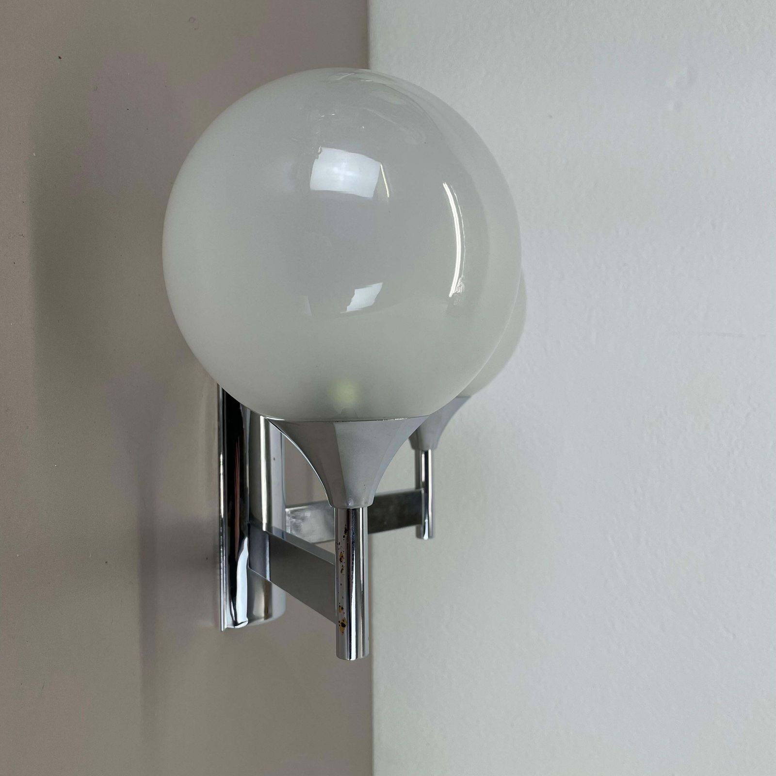 Rare Chrome Tube "Torch" Wall Light By Gaetano Sciolari Attrib., Italy 1970s photo 664.0