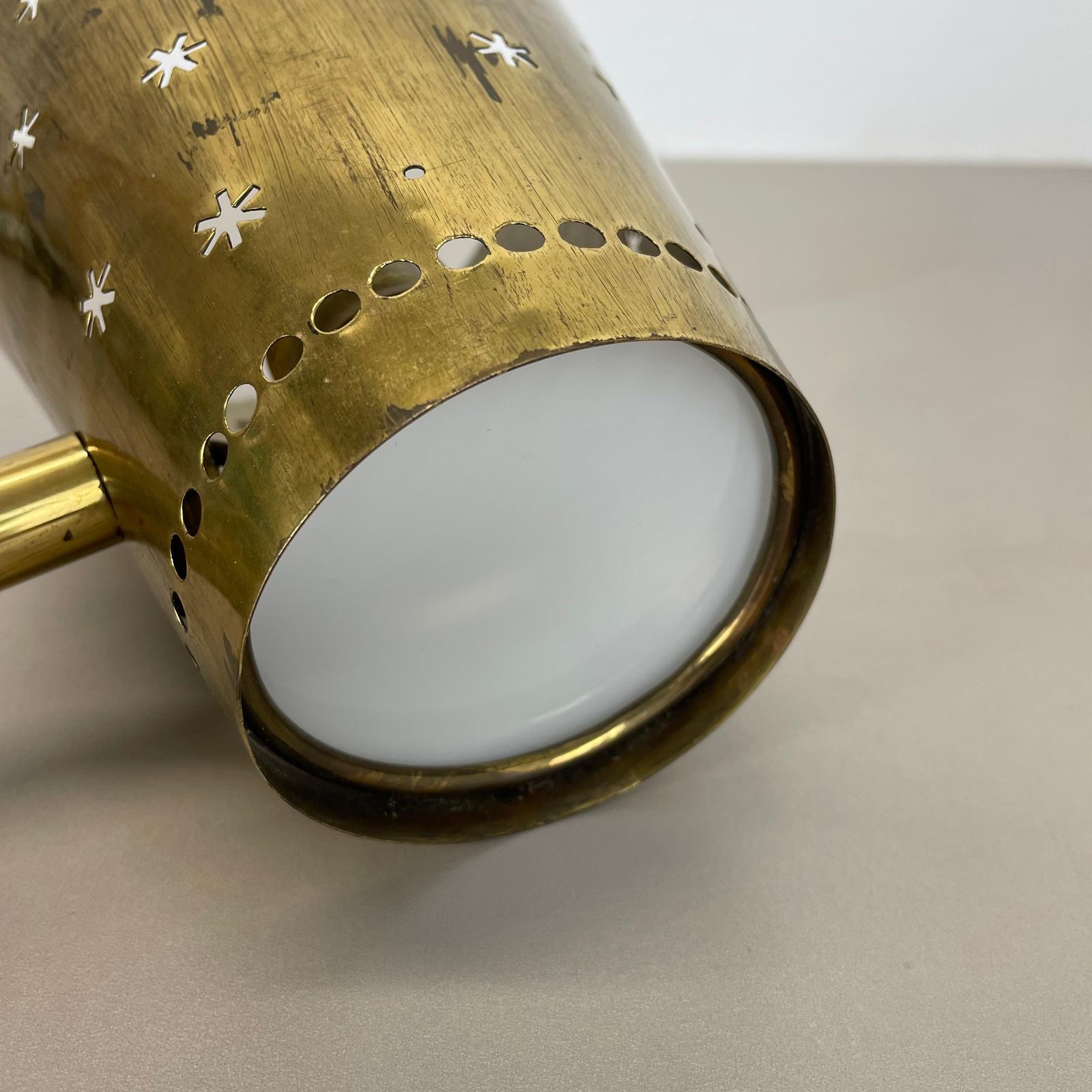photo vinterior Rare Minimalist Brass "Stars" Theatre Wall Light By Stilnovo Attrib. Italy 1950s