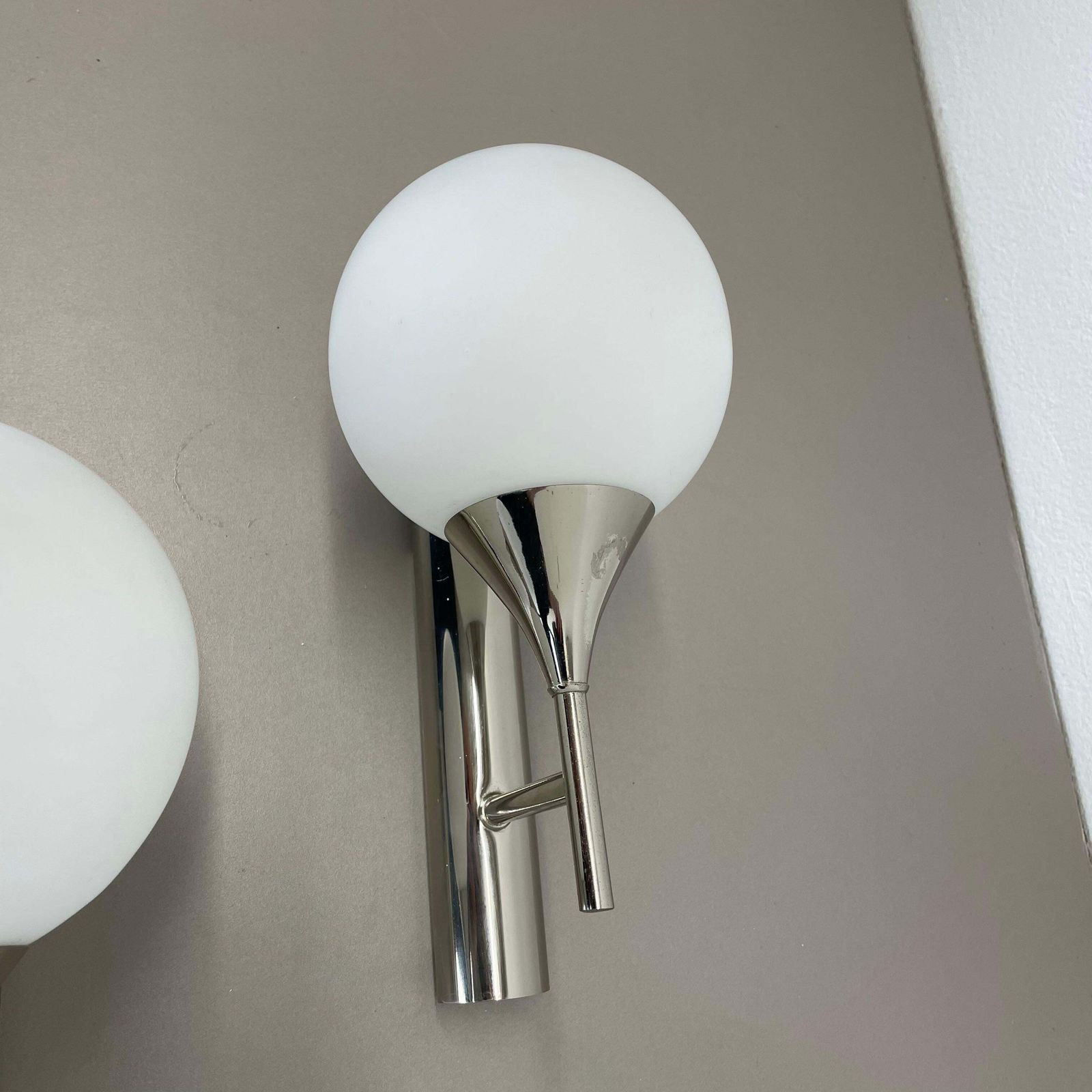 Set Of 2 Chrome Tube "Ball" Wall Lights By Gaetano Sciolari Attrib. Italy 1970s photo vinterior