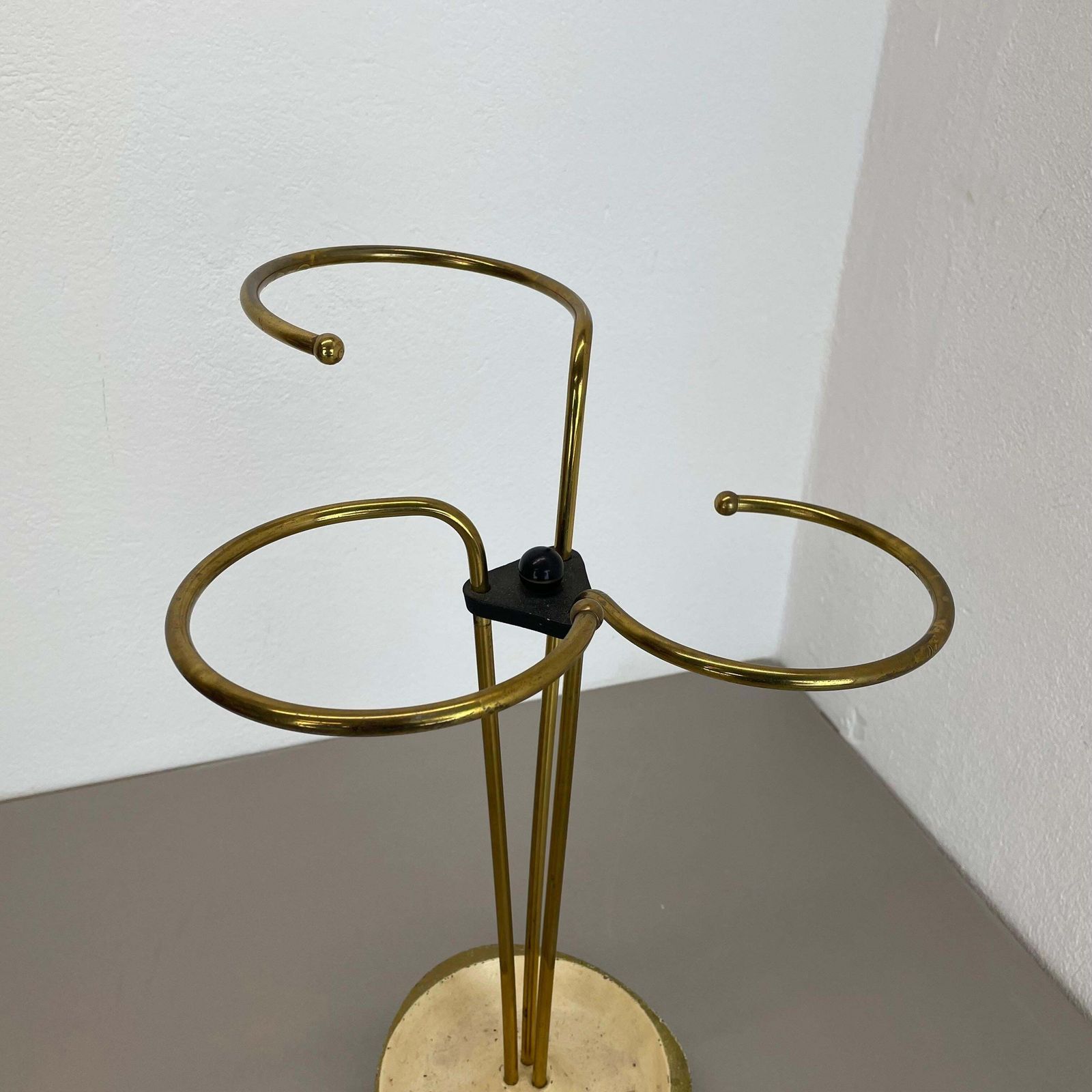 Original 48cm Swirl Metal Brass Modernist Bauhaus Umbrella Stand Germany, 1950s photo Home Decor