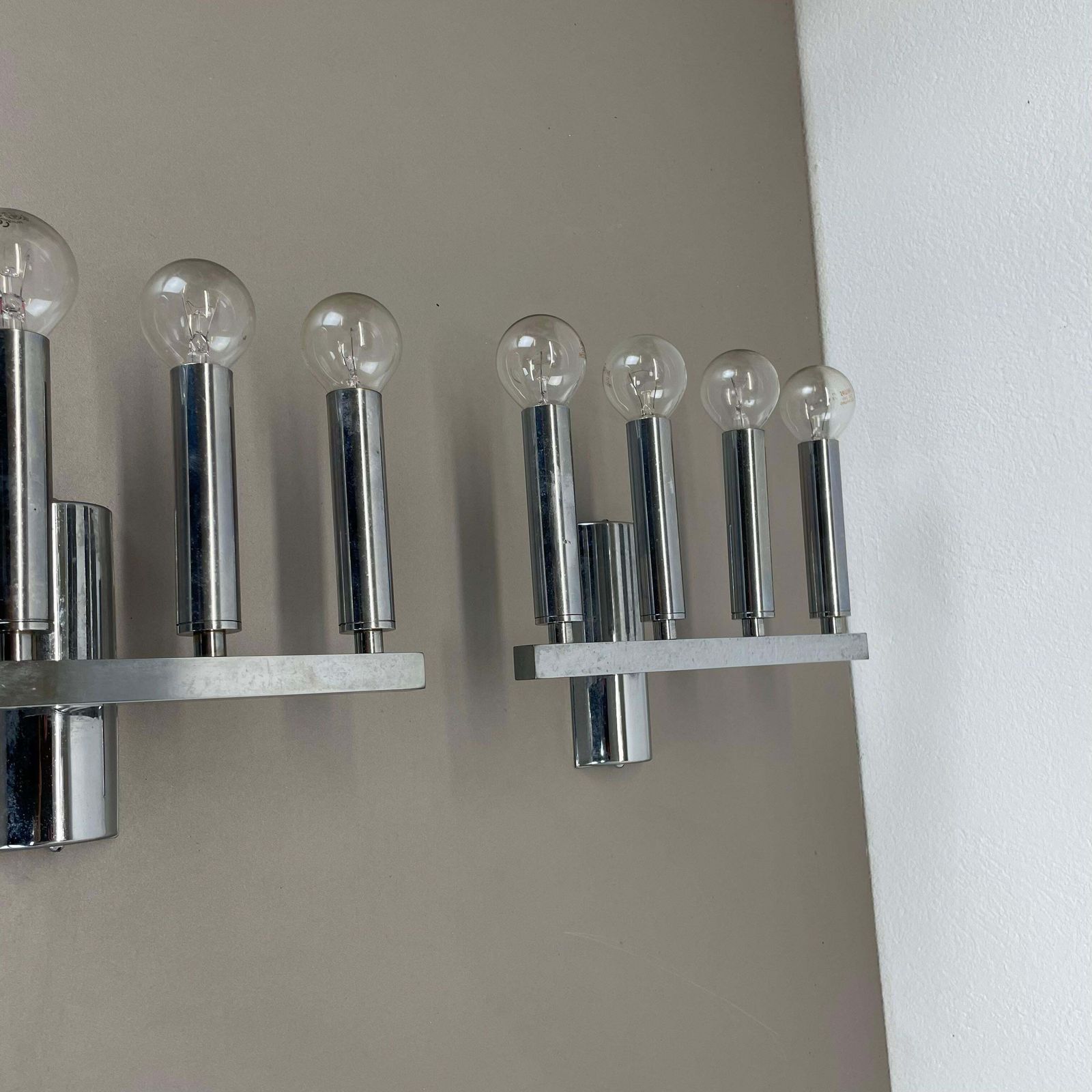 photo vinterior Set Of 2 Chrome Tube "Torch" Wall Lights By Gaetano Sciolari Attrib. Italy 1970s