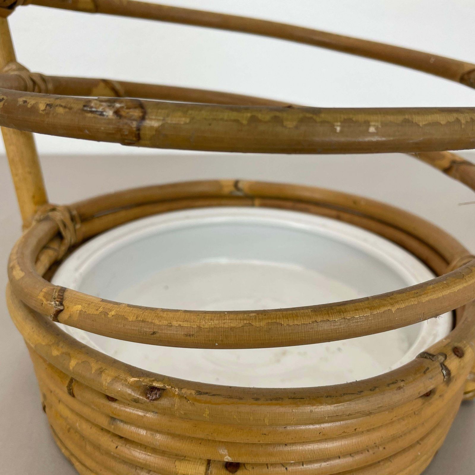 photo vinterior Large Looped 60cm Midcentury Rattan Bauhaus Umbrella Stand, France, 1970s