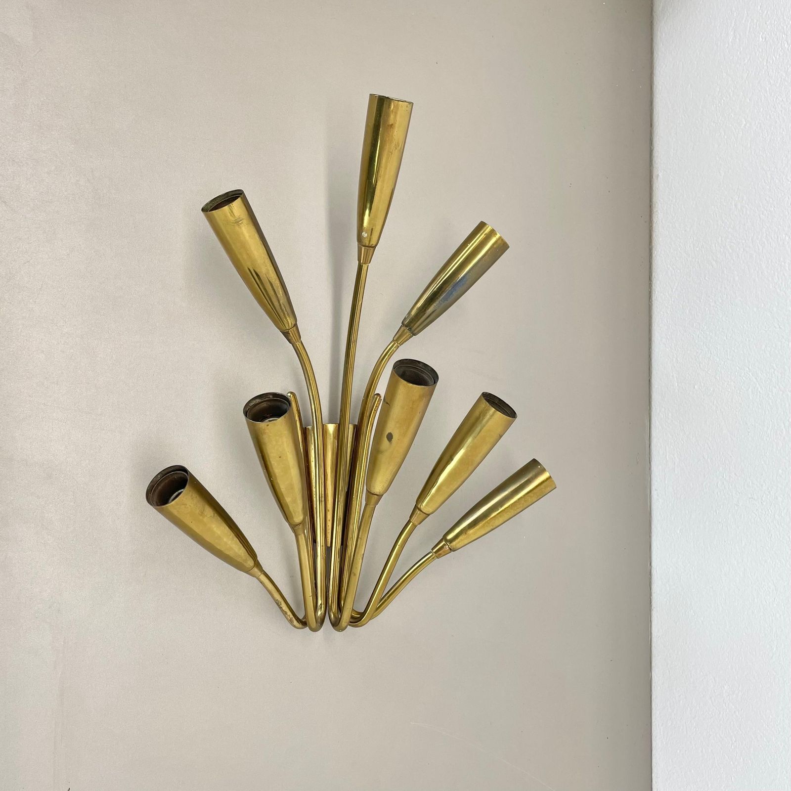 Rare Minimalist 39cm Brass Stilnovo Style Theatre Wall Light Sconce, Italy 1950s photo furniture