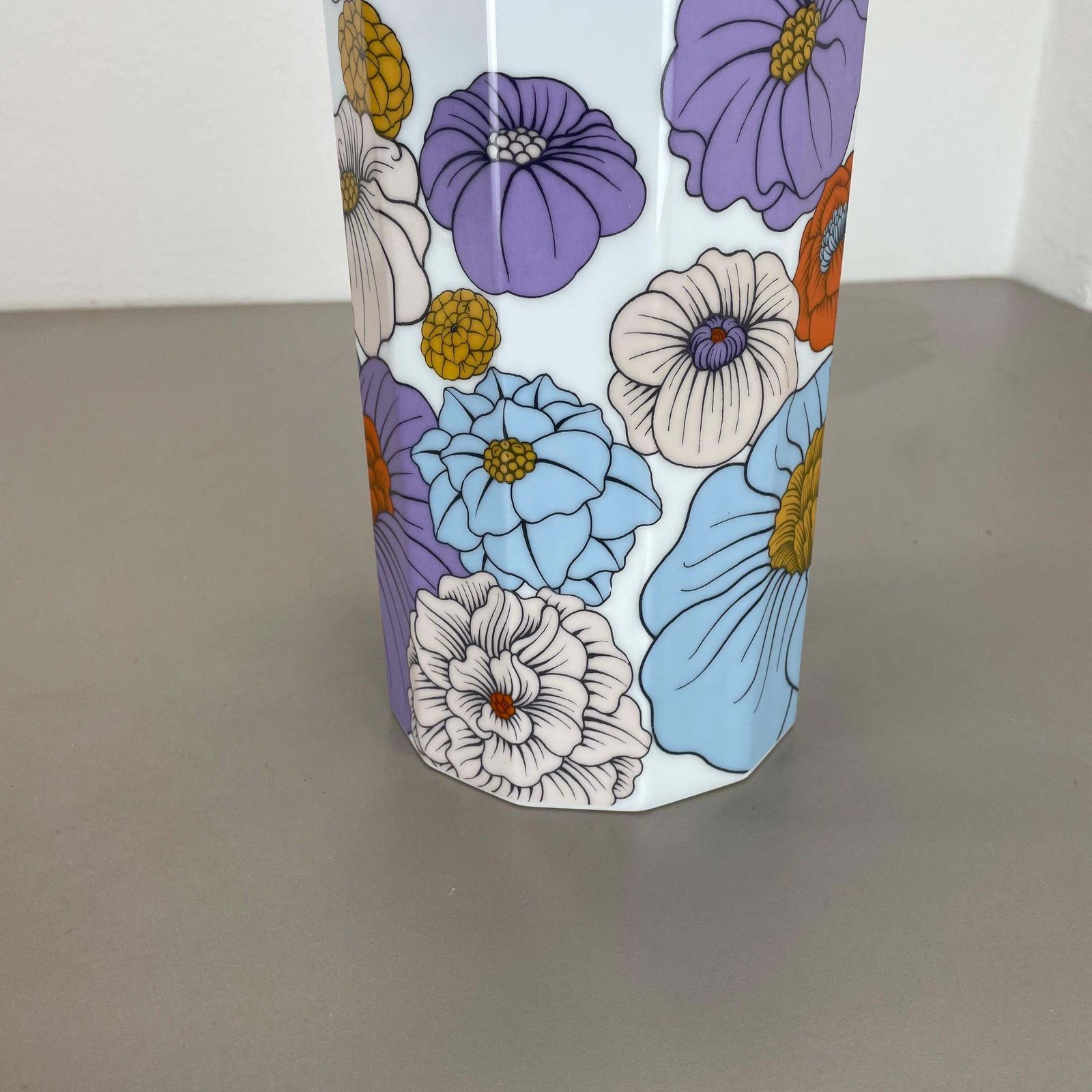 563.0 Xl 35cm Colorful "Flower" Vase By Tapio Wirkkala For Rosenthal, Germany, 1970s photo