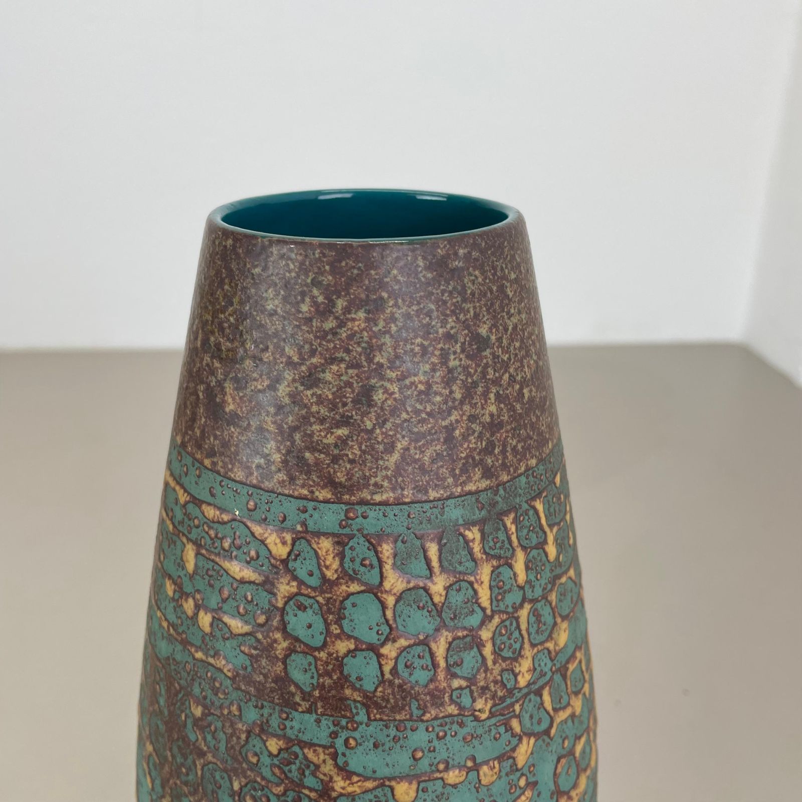 Large 25cm Ceramic Brutalist Vase Fat Lava Carstens Tönnieshof, Germany, 1970s photo vintage