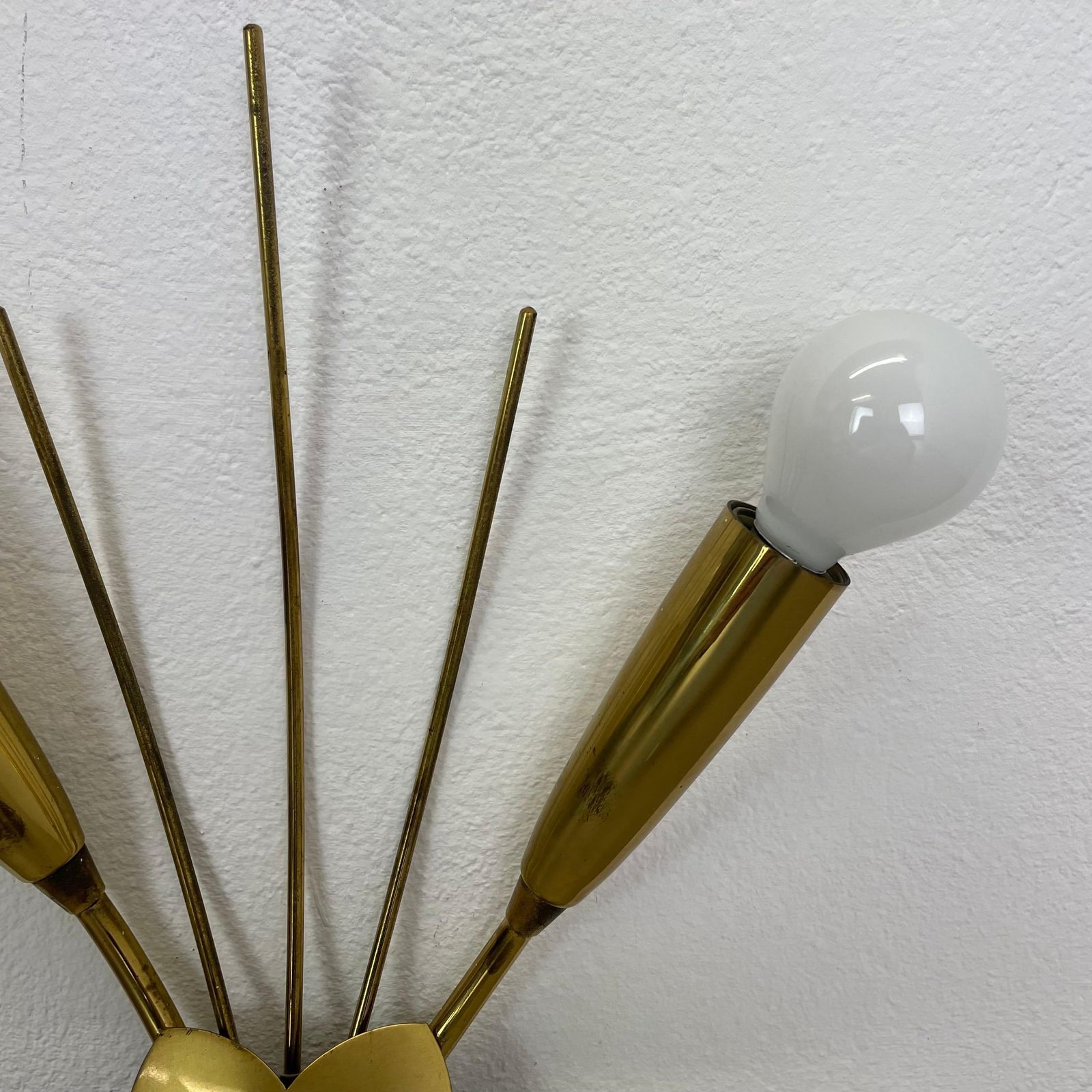 Rare Minimalist 33cm Brass Stilnovo Style Theatre Wall Light Sconce, Italy 1950s photo vinterior