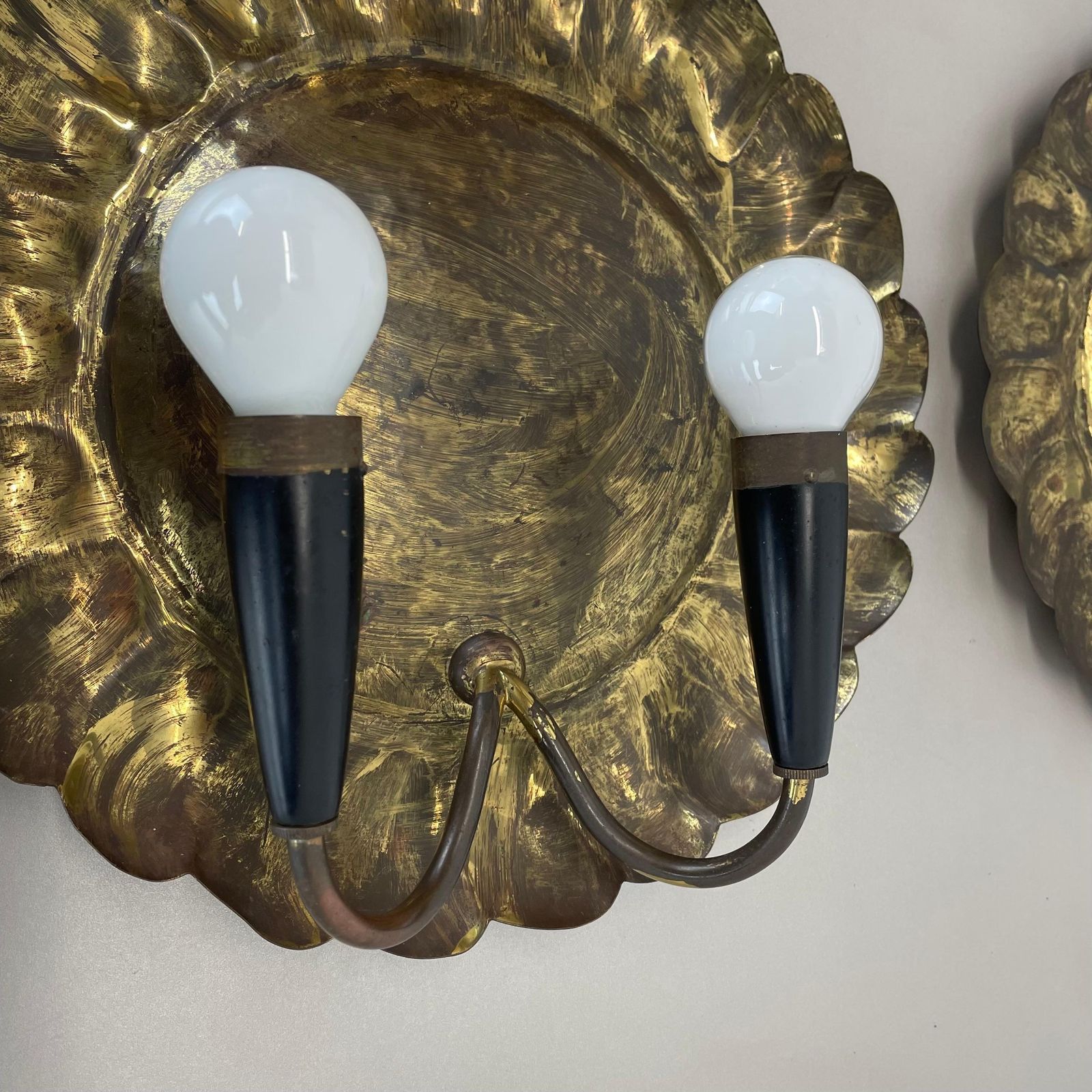 Set Of 2 Brass 31cm Gio Ponti Style Theatre Wall Light Sconces, Italy, 1950s photo vintage