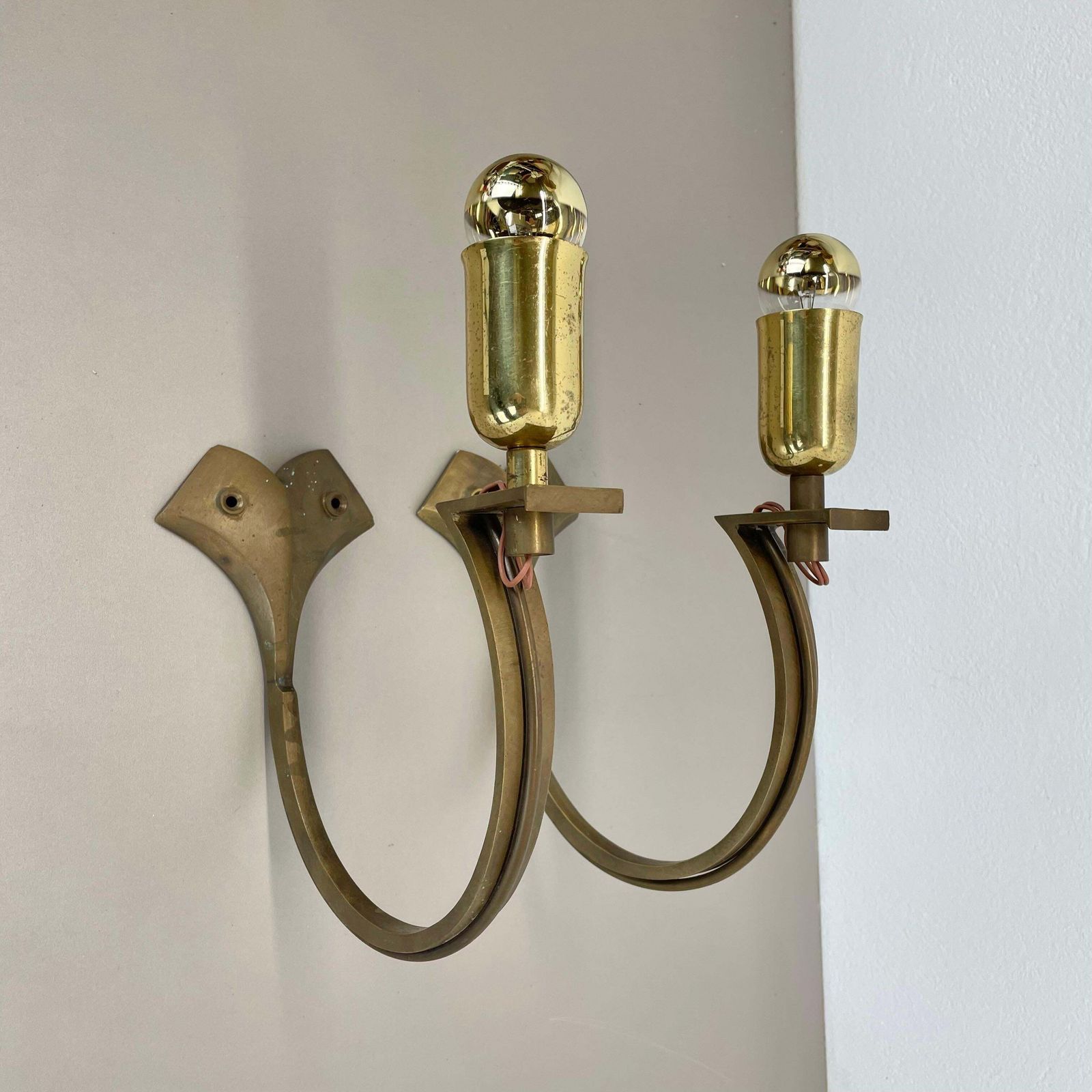 Set Of Two Large 28cm Brutalist Bronze Brass Wall Sconces, Italy 1950s photo 823.0