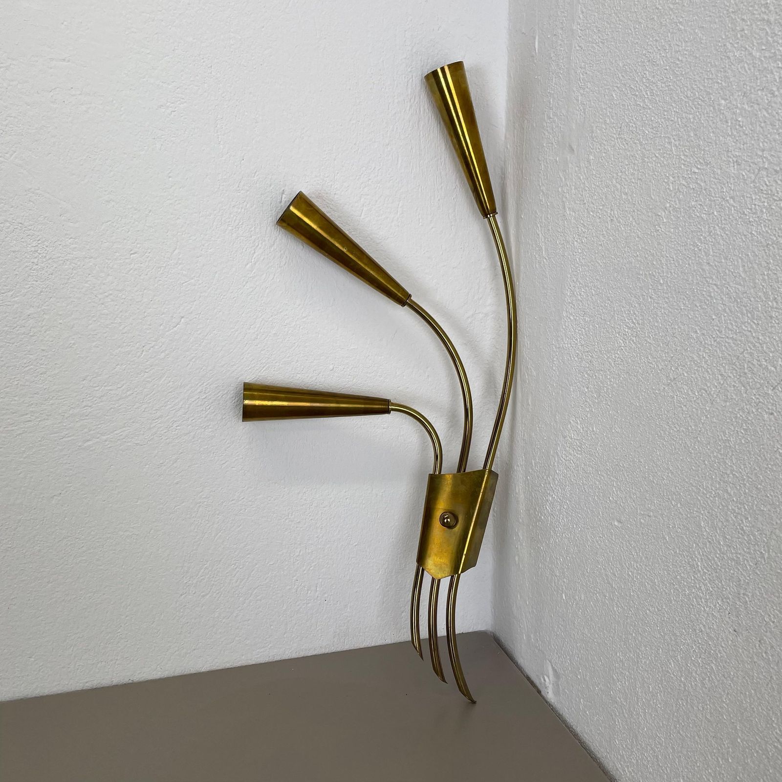 Rare Minimalist 53cm Brass Stilnovo Style Theatre Wall Light Sconce, Italy 1950s photo furniture