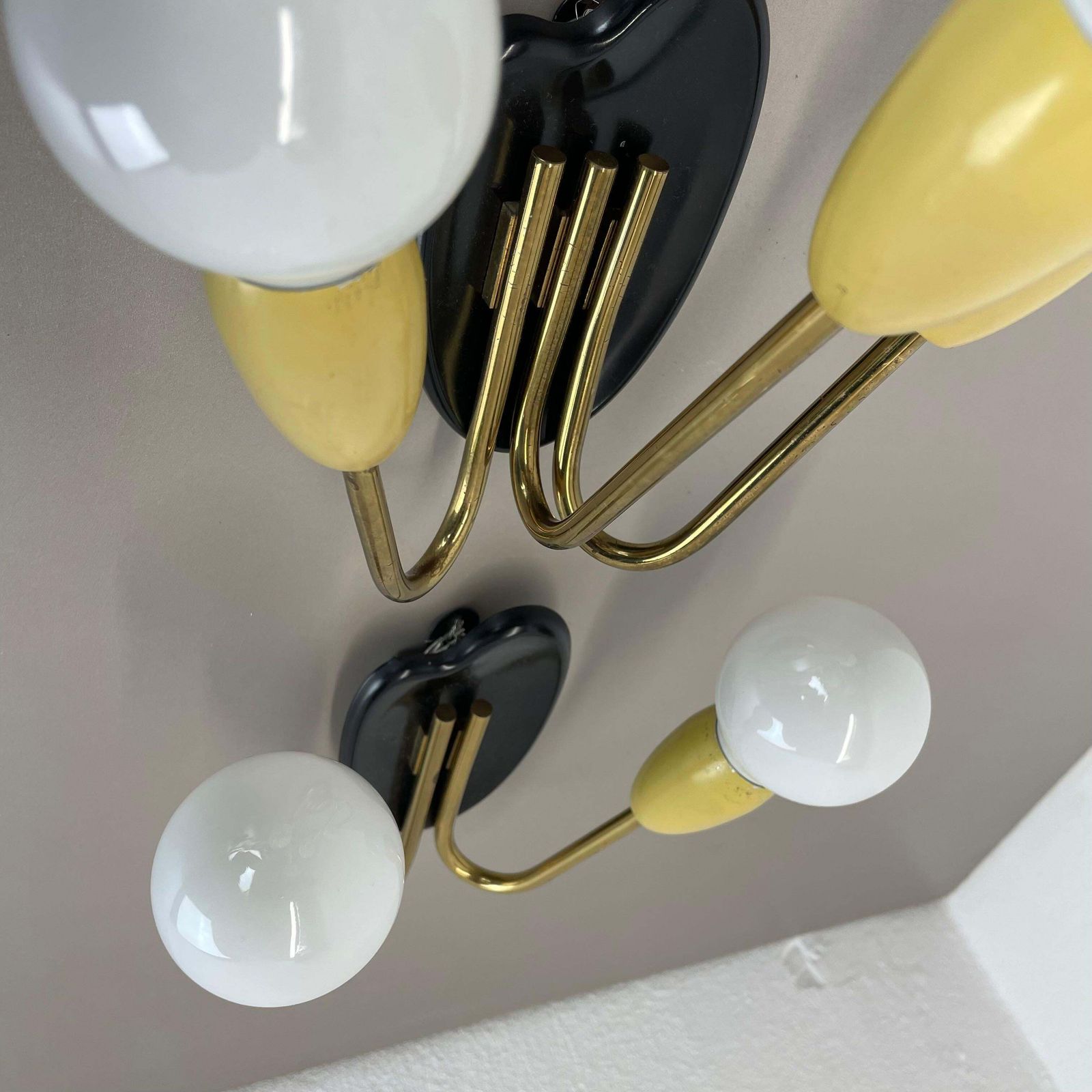 photo vintage Unique Set Of 2 Multicolor Stilnovo Style Theatre Wall Light Sconces, Italy 1950