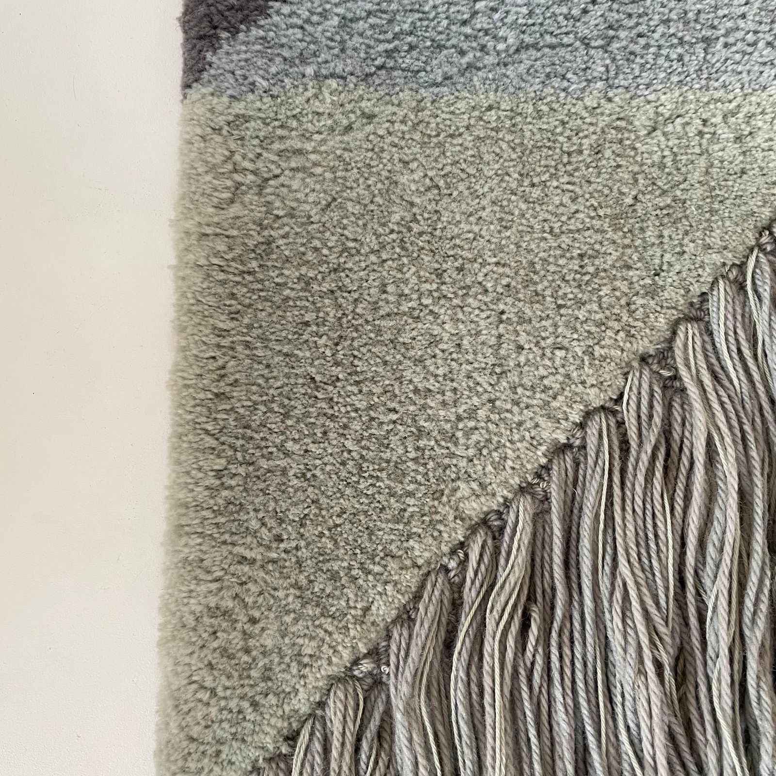 photo vinterior Modernist German Wall Rug By Ewald Kröner Schloss Hackhausen, Germany, 1970 No1