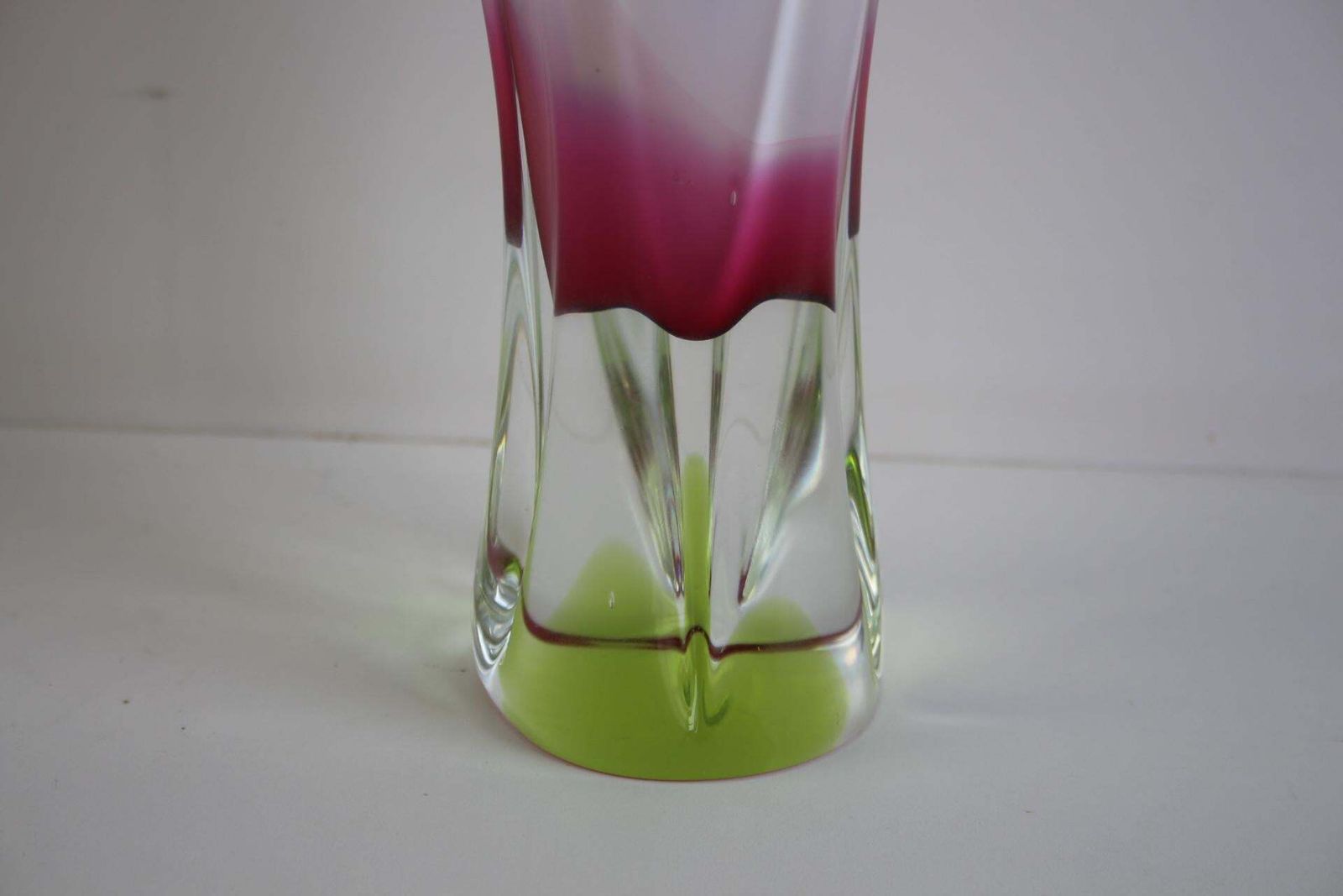 Stunning Mid Century Czech Art Glass Vase By Hospodka Red, Pink, And Lime Green photo 449.0