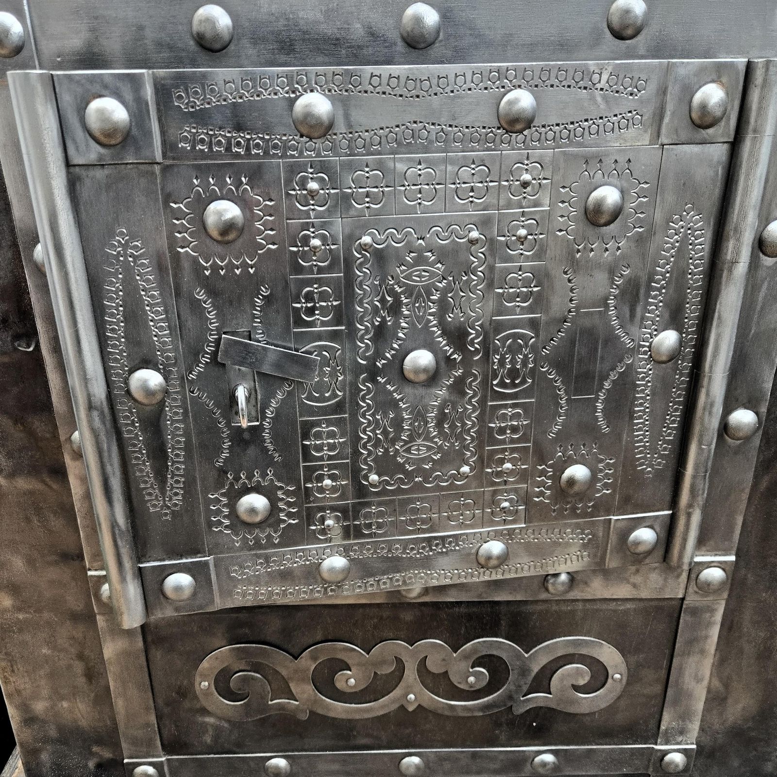18th Century Wrought Iron Italian Antique Hobnail Safe Strong Box Bar Cabinet photo vinterior