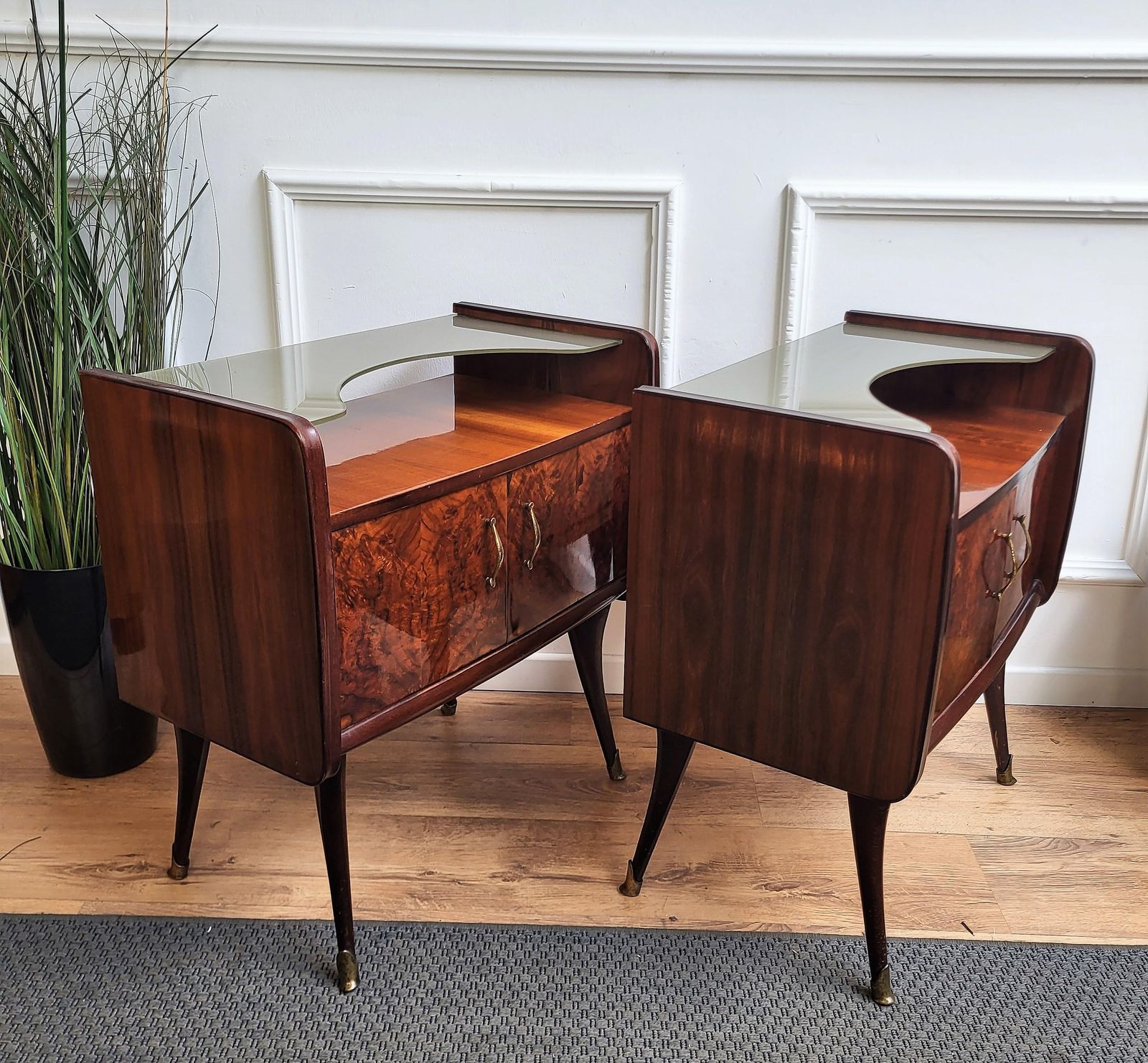 Italian Midcentury Art Deco Night Stands Bedside Tables Wood Brass & Glass photo vinterior