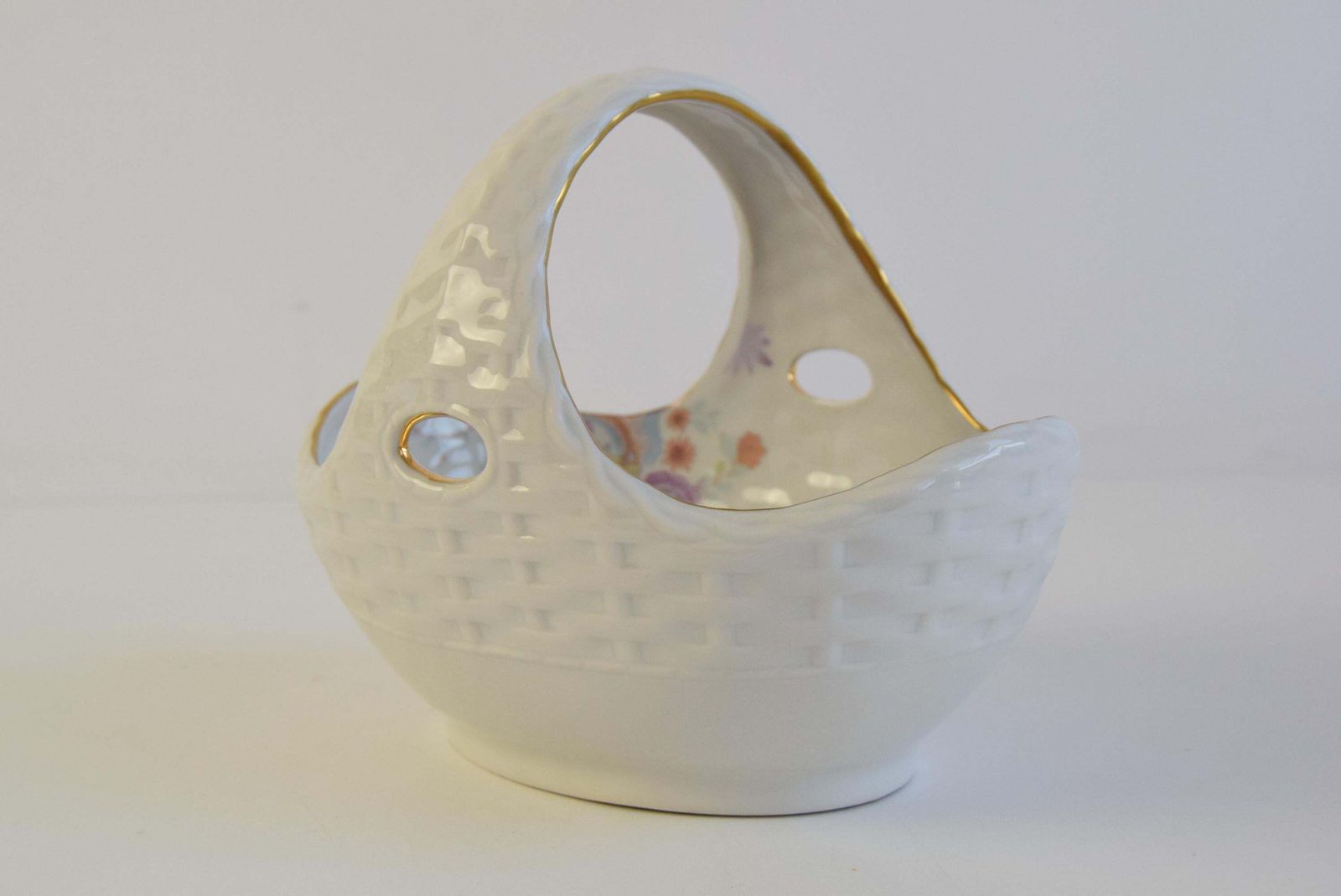 Pirken Hammer Porcelain Basket And Bowl Set With Gold Trim photo vintage