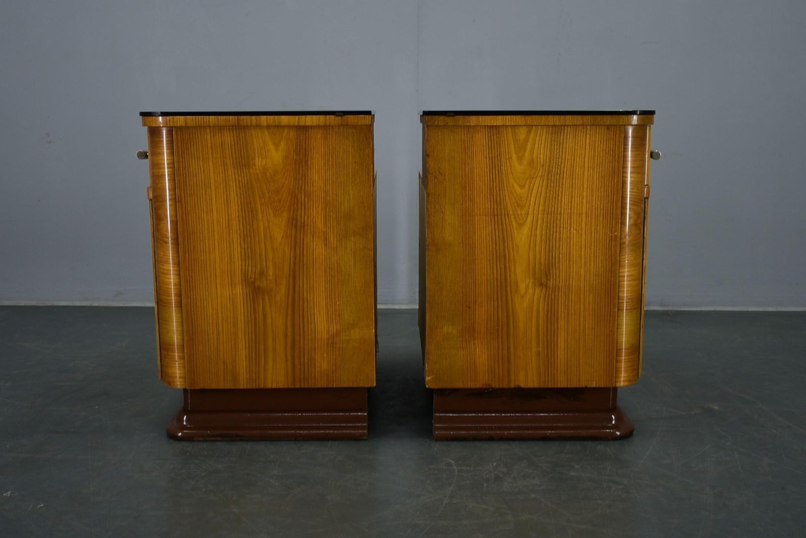 968.0 1942s Set Of Bedside Tables By Jindrich Halabala, Czechoslovakia photo