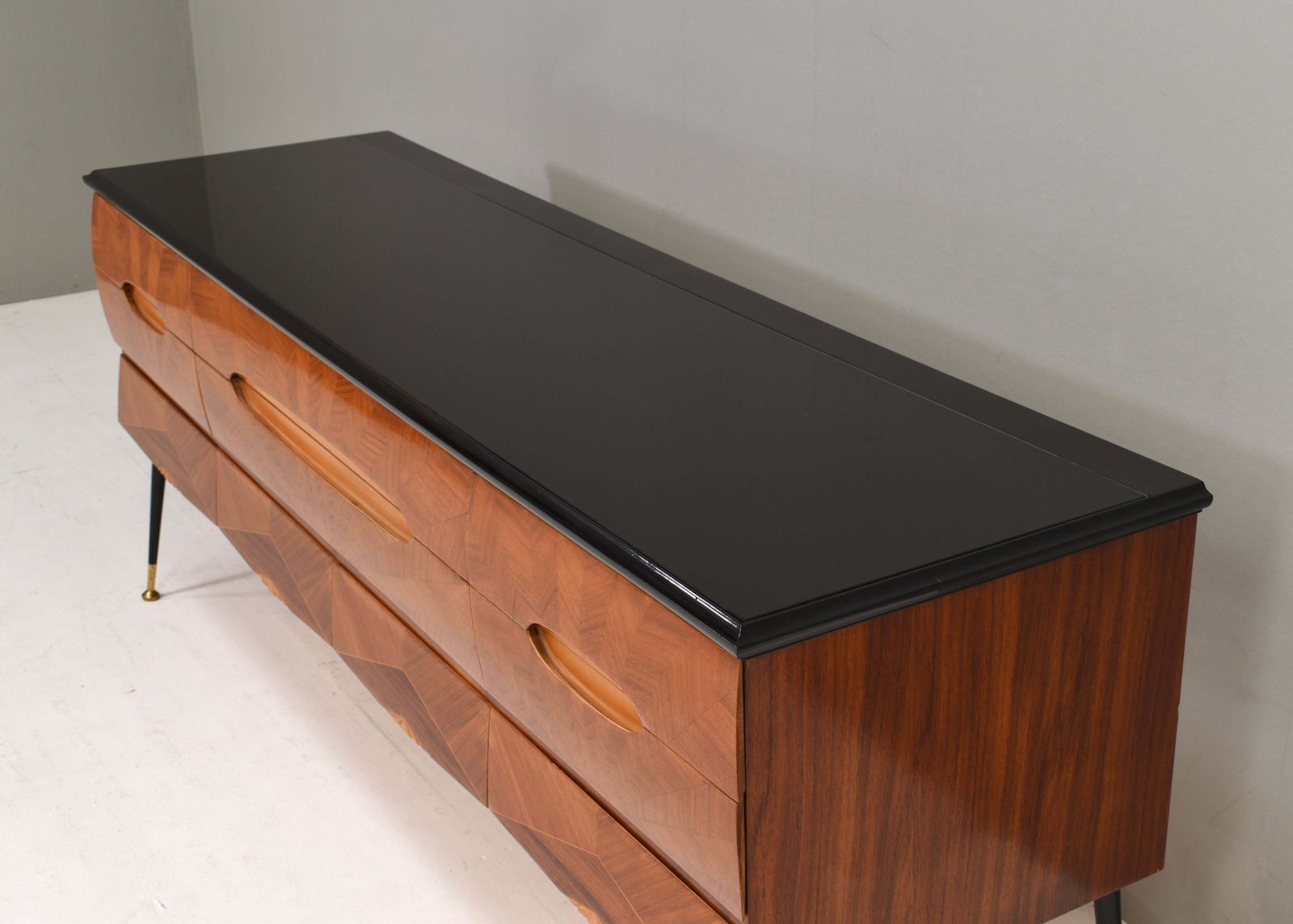 photo buy Italian Sideboard Attributed To Vittorio Dassi In Walnut, Glass And Brass, 1950s