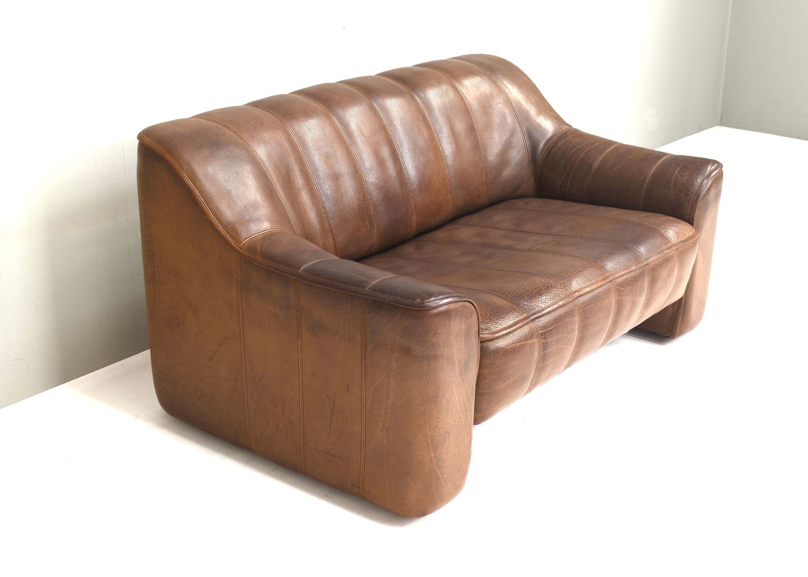 De Sede Ds 44 Two Seat Sofa In Tan Buffalo Leather – Switzerland, 1970s photo 2499.0