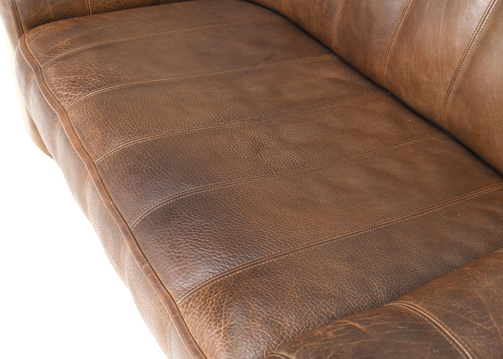 photo vintage De Sede Ds 44 Two Seat Sofa In Tan Buffalo Leather – Switzerland, 1970s