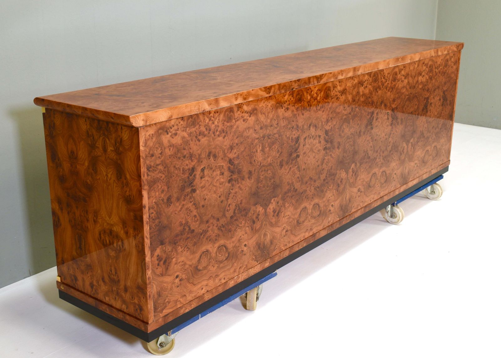 Italian Sideboard In Burlwood And Brass Details By Glam Furniture Italy, 1970's photo vintage