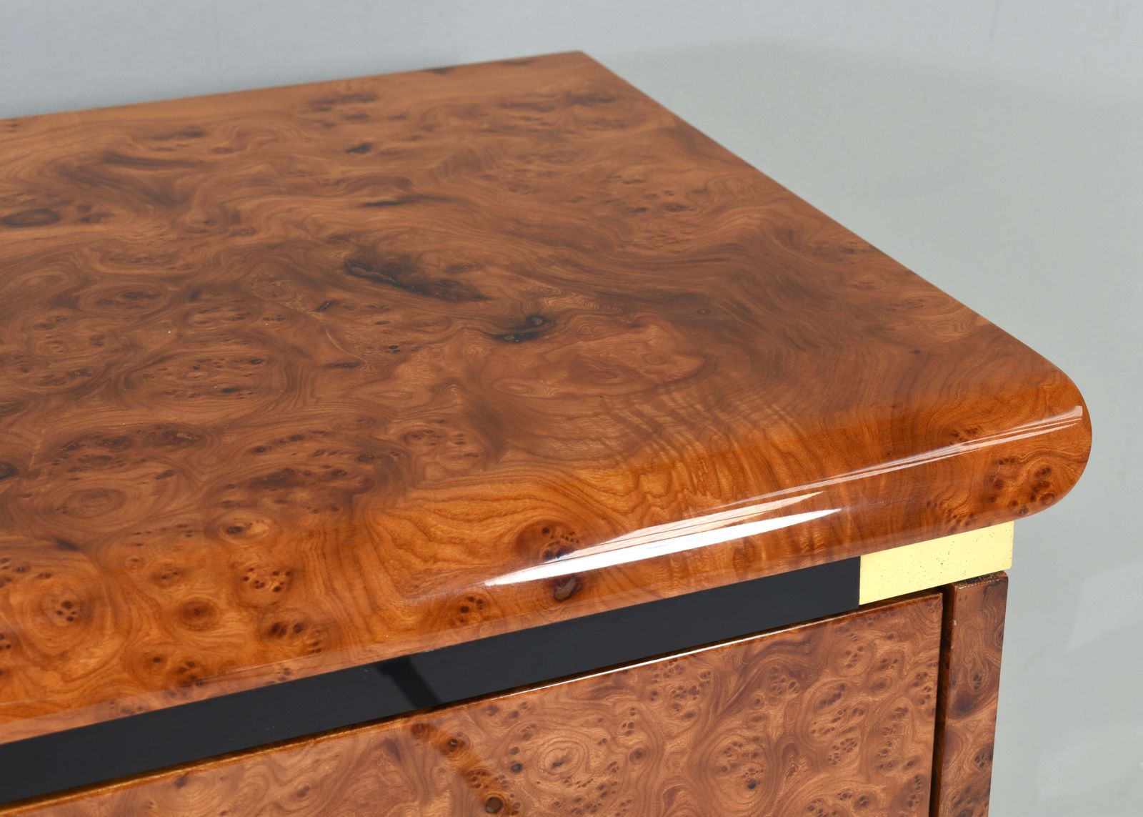 photo vinterior Italian Sideboard In Burlwood And Brass Details By Glam Furniture Italy, 1970's